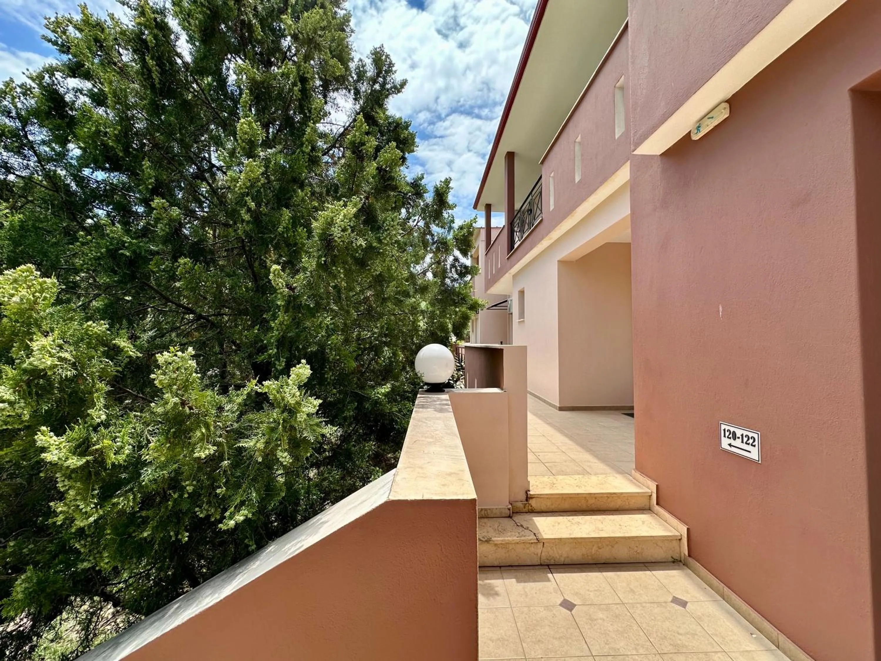 Property building in Agrili Apartments & Rooms