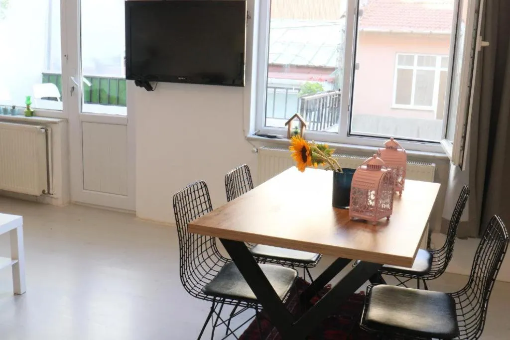 TV and multimedia in Levanten Hostel