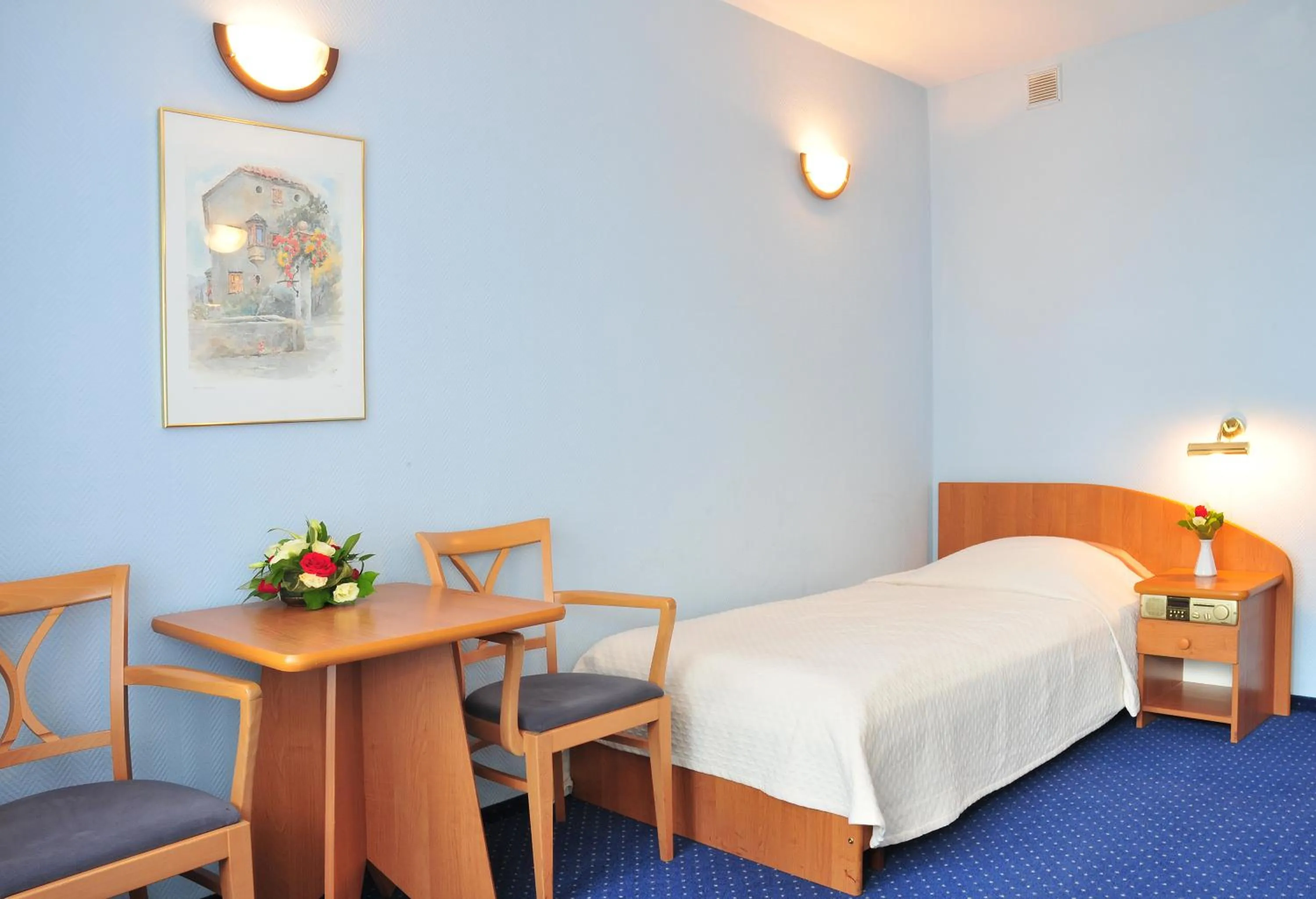 Bedroom, Bed in Hotel Wodnik