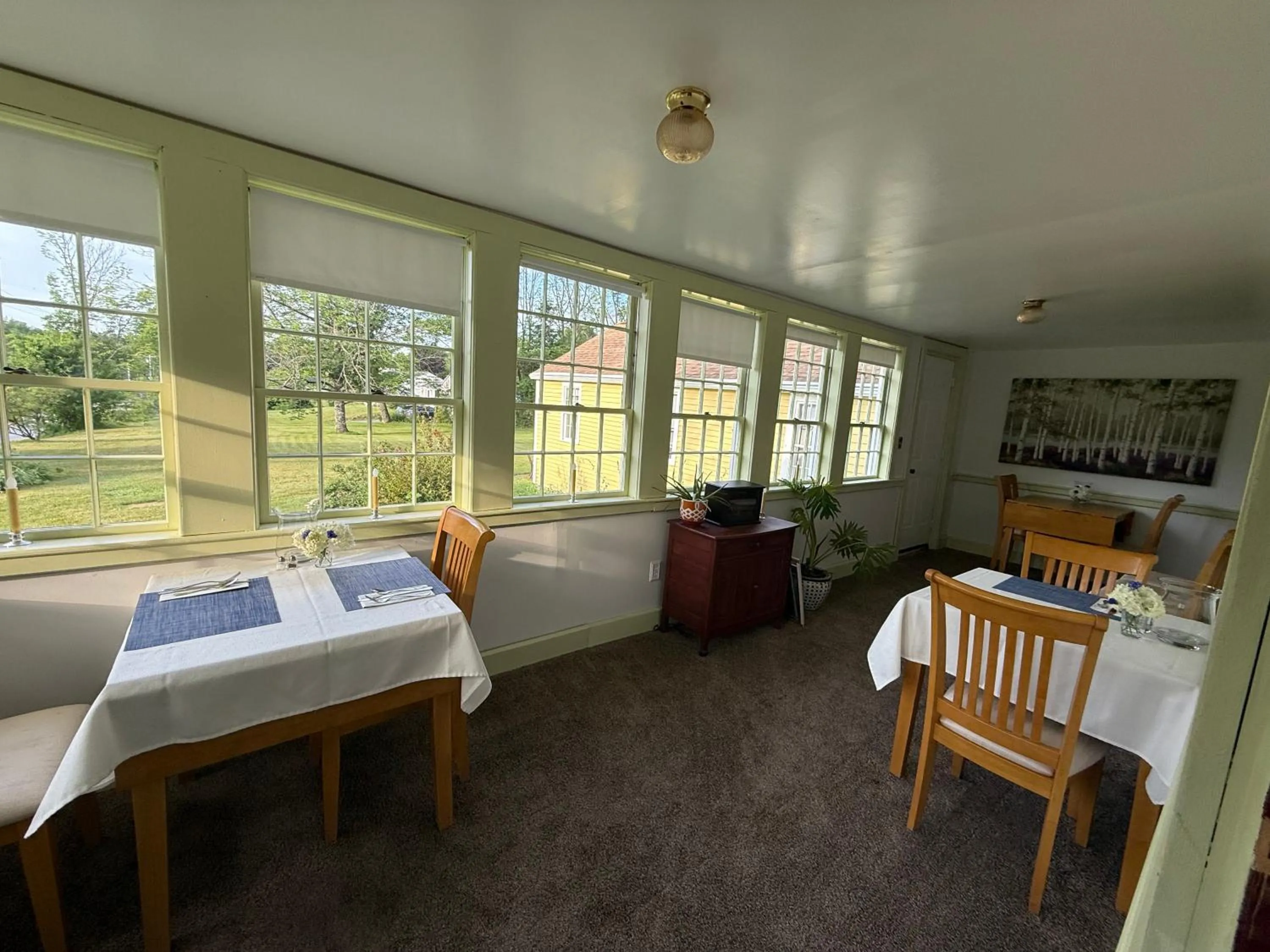 Dining area, Bed in Colonel Spencer Inn