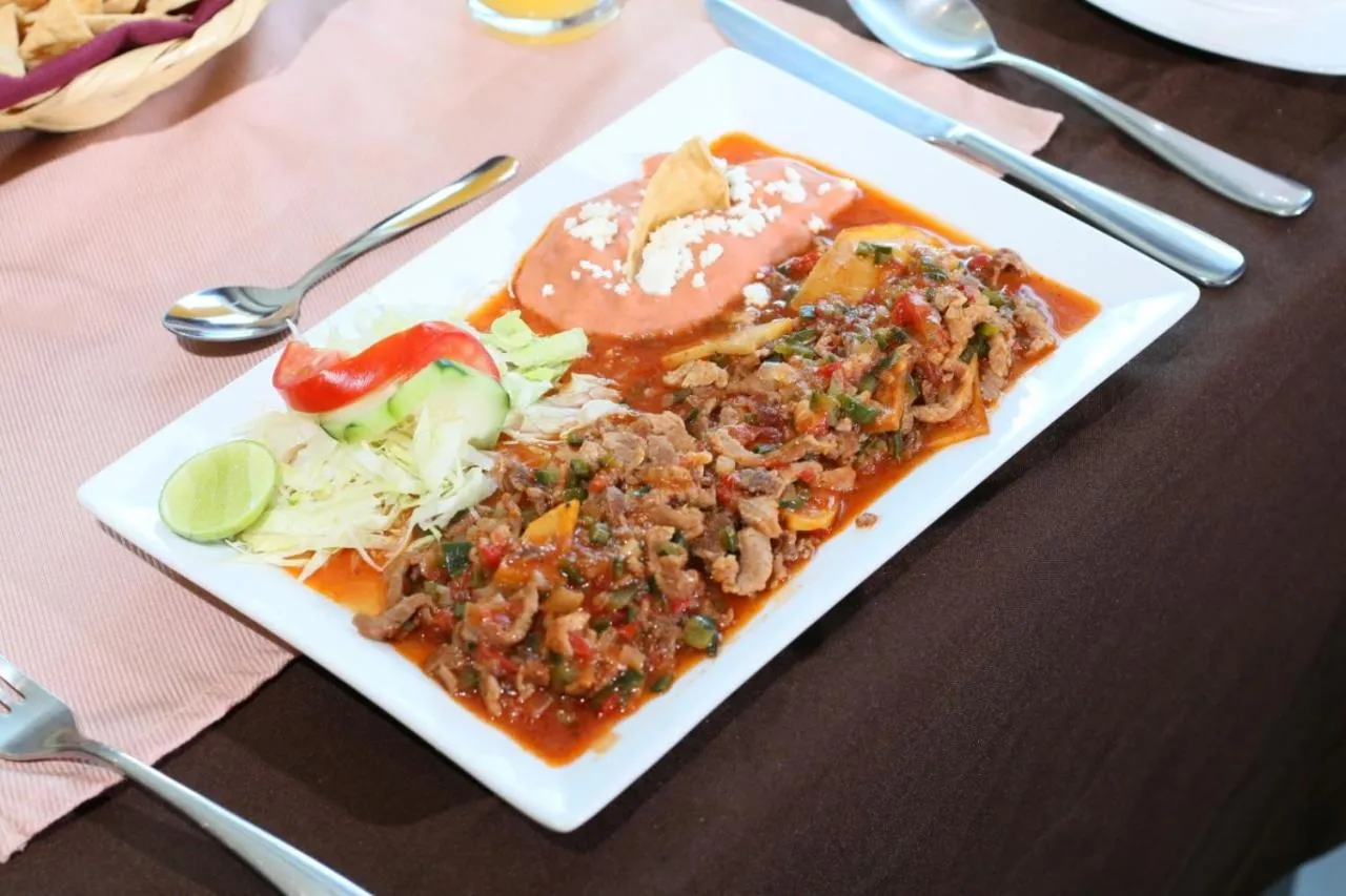 Food and drinks in Hotel Two Select