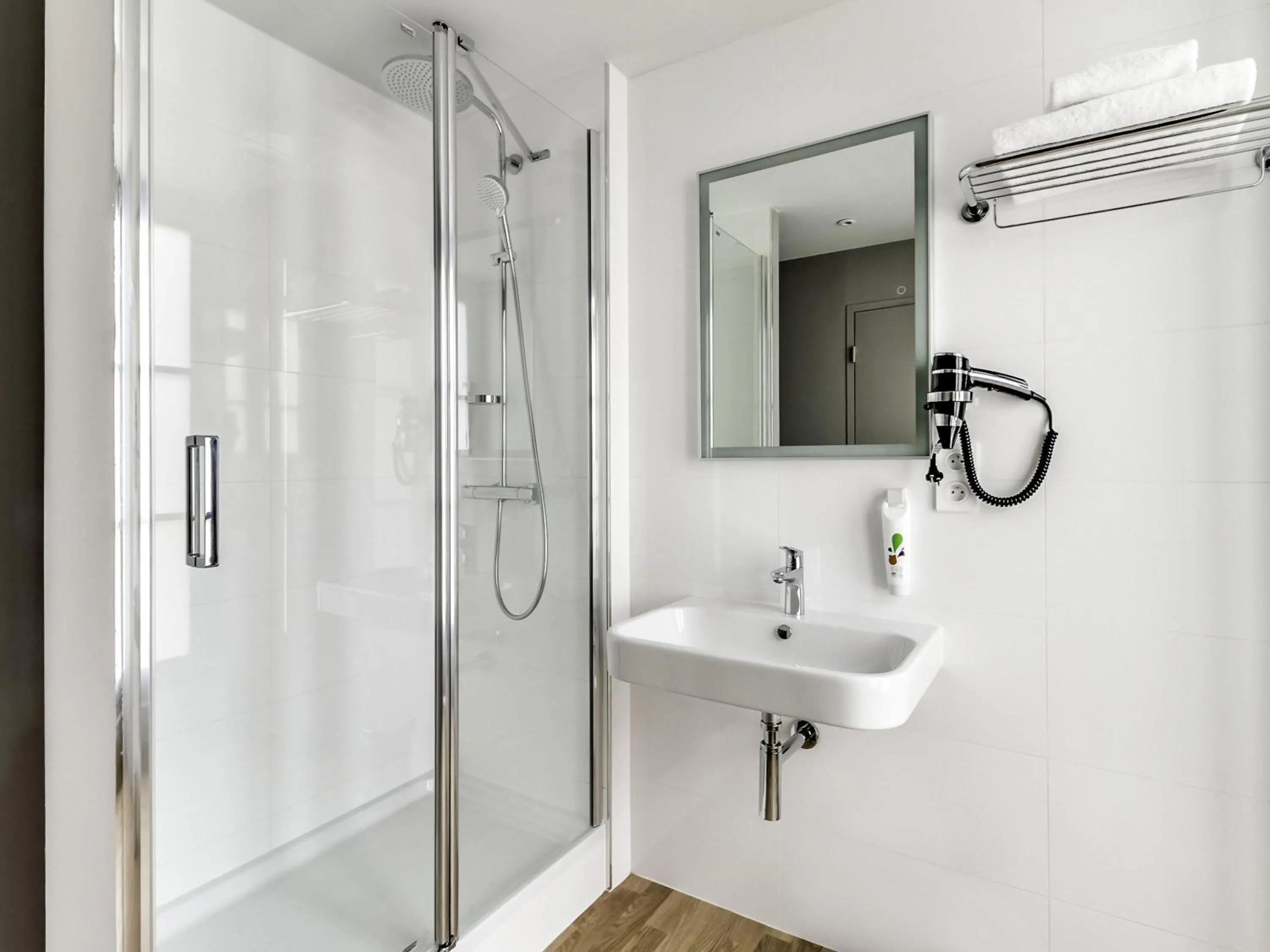 Bedroom in Ibis Styles Toulouse Capitole