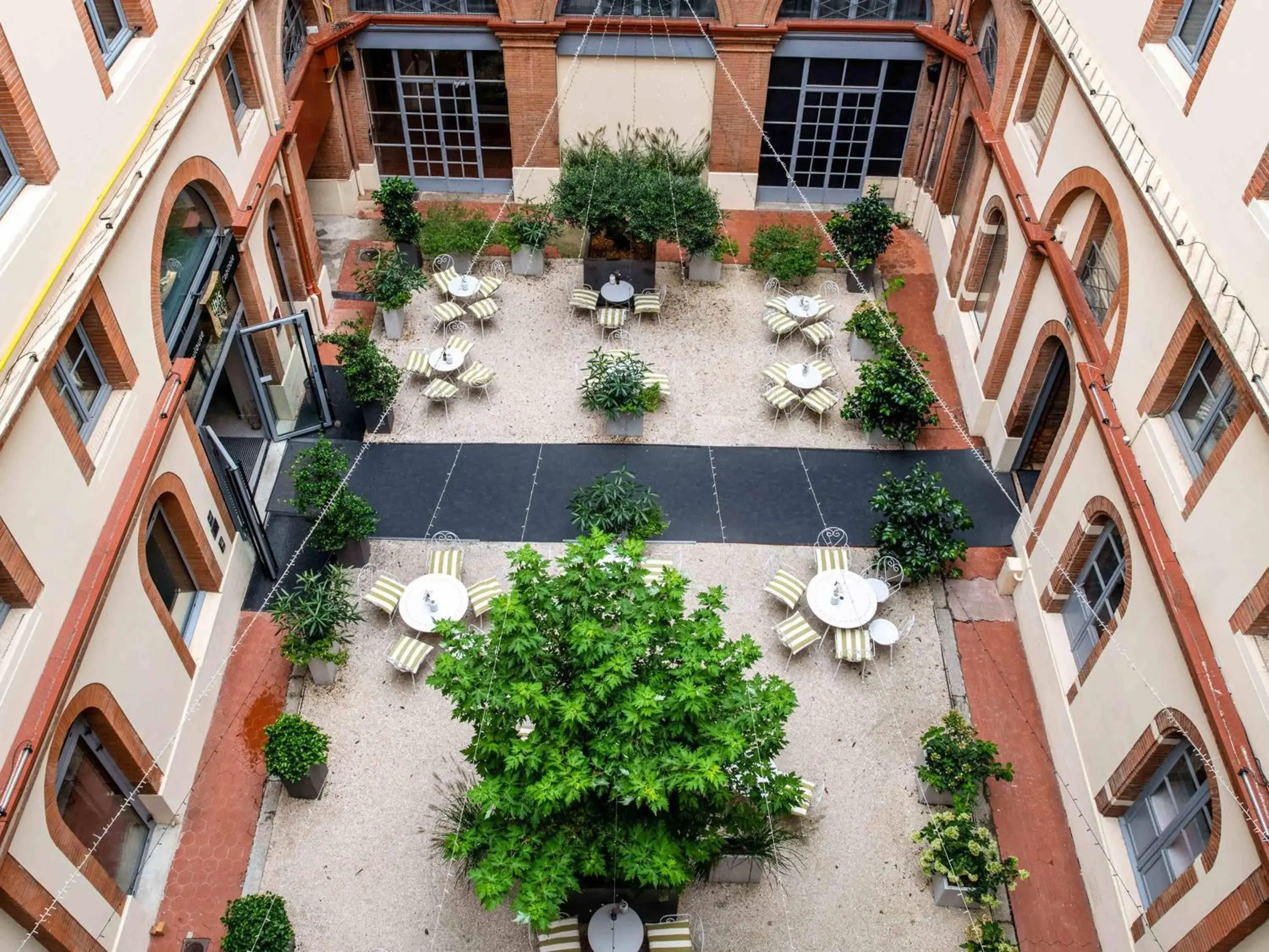 Property building in Ibis Styles Toulouse Capitole Property building in Ibis Styles Toulouse Capitole