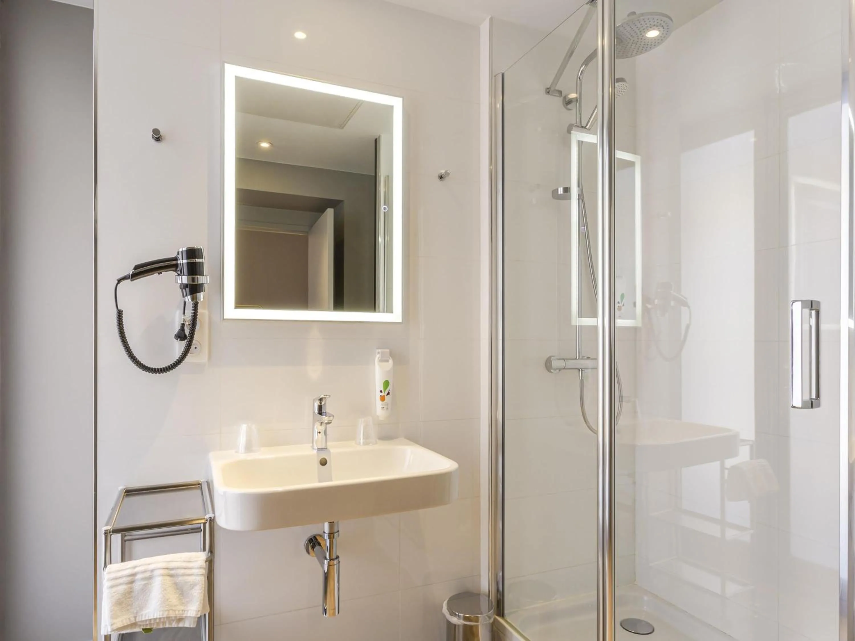 Bedroom in Ibis Styles Toulouse Capitole