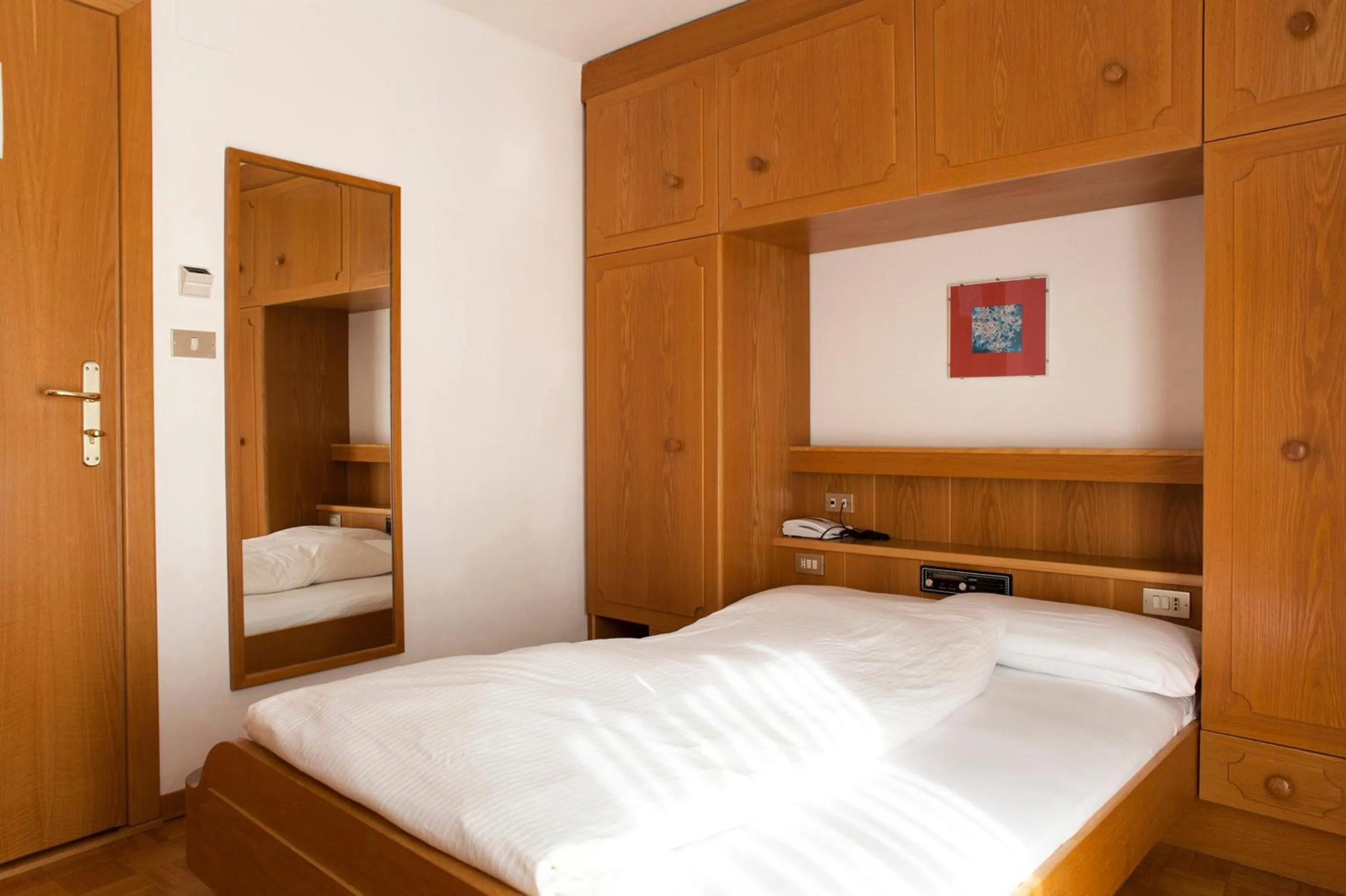 Photo of the whole room, Bed in Hotel Meisules