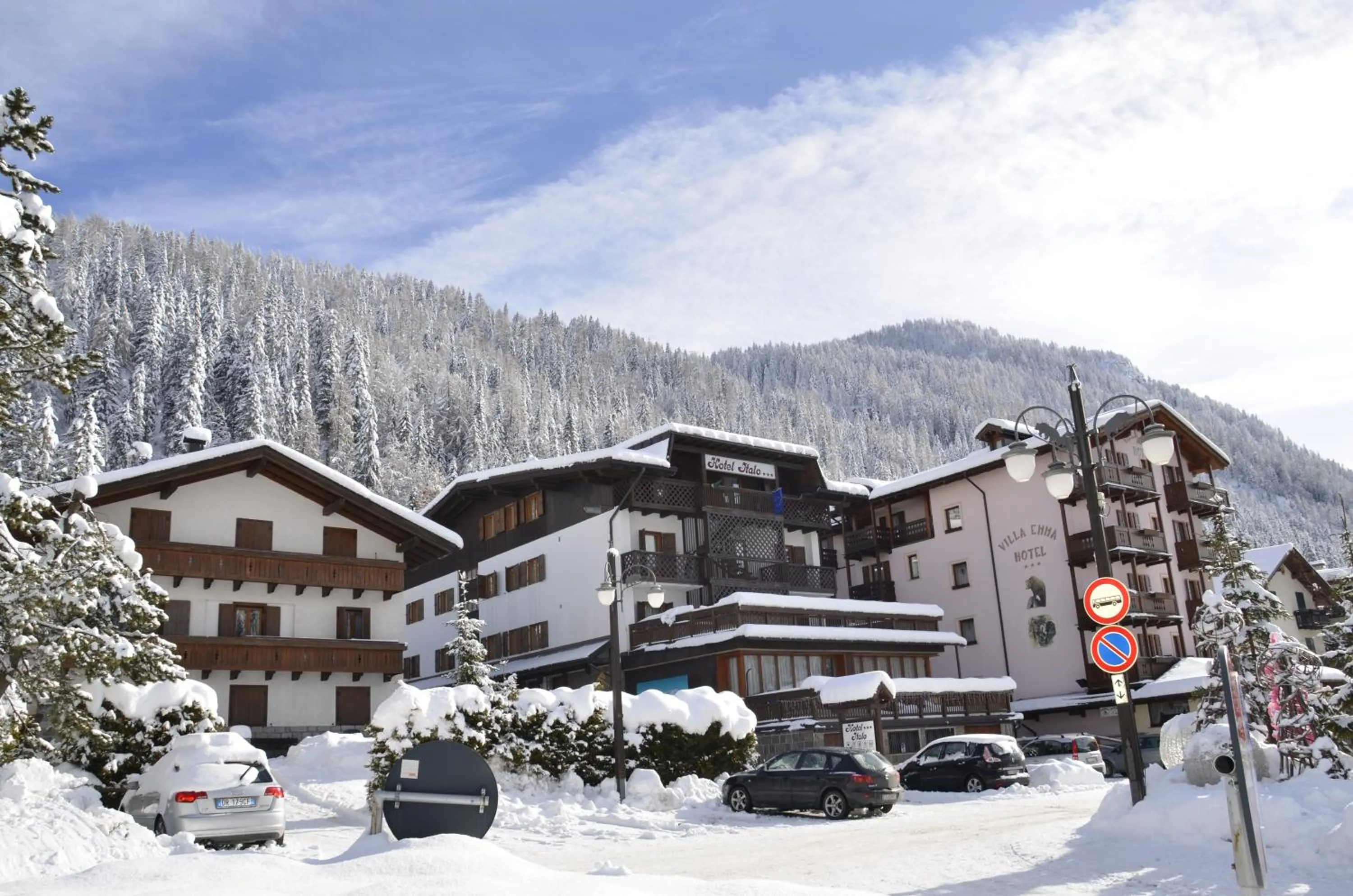 Property building in Hotel Italo