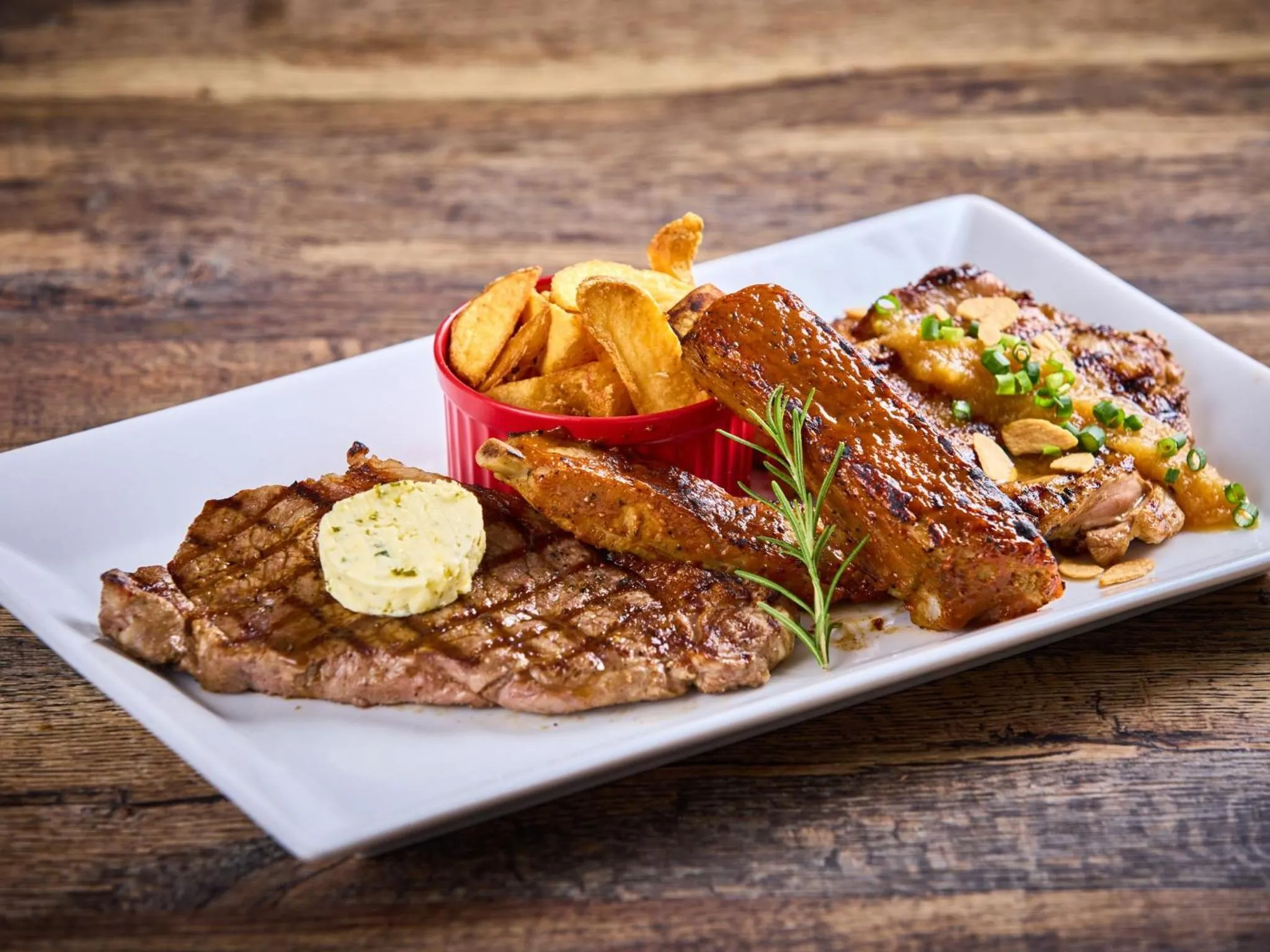 Lounge or bar in Okinawa NaHaNa Hotel & Spa