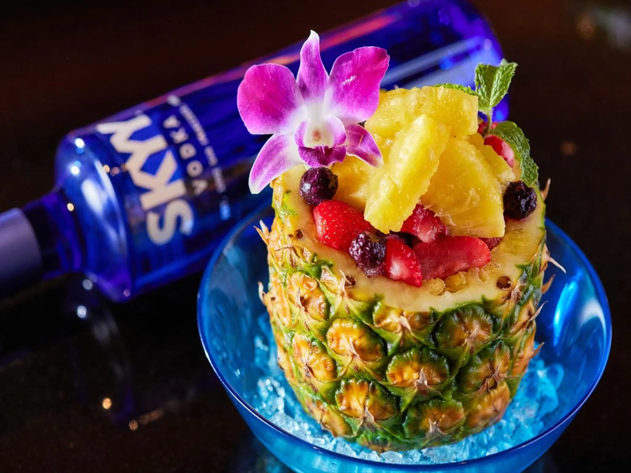 Lounge or bar in Okinawa NaHaNa Hotel & Spa