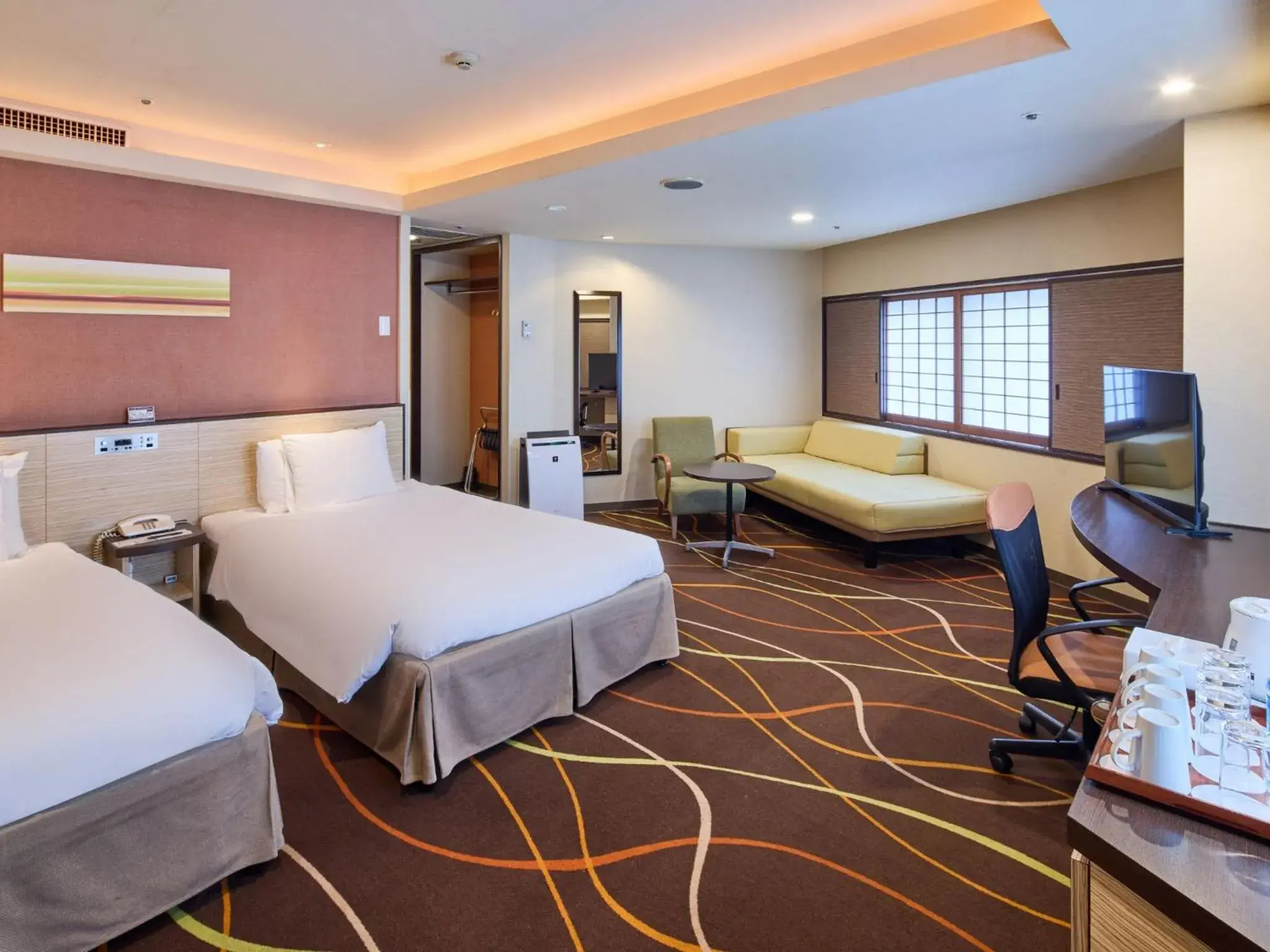 Deluxe Twin Room in Okinawa NaHaNa Hotel & Spa Deluxe Twin Room in Okinawa NaHaNa Hotel & Spa