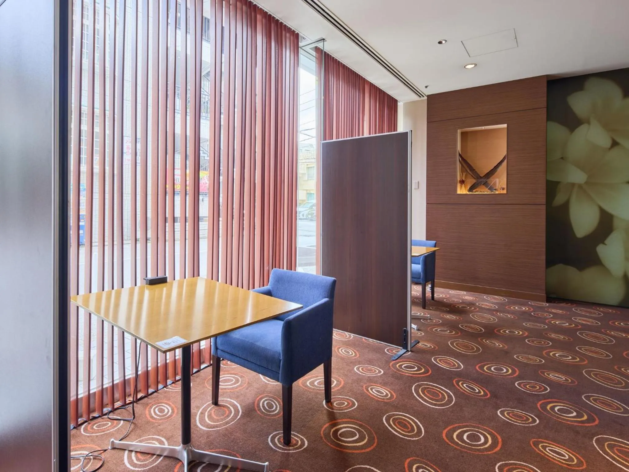 Communal lounge/ TV room in Okinawa NaHaNa Hotel & Spa