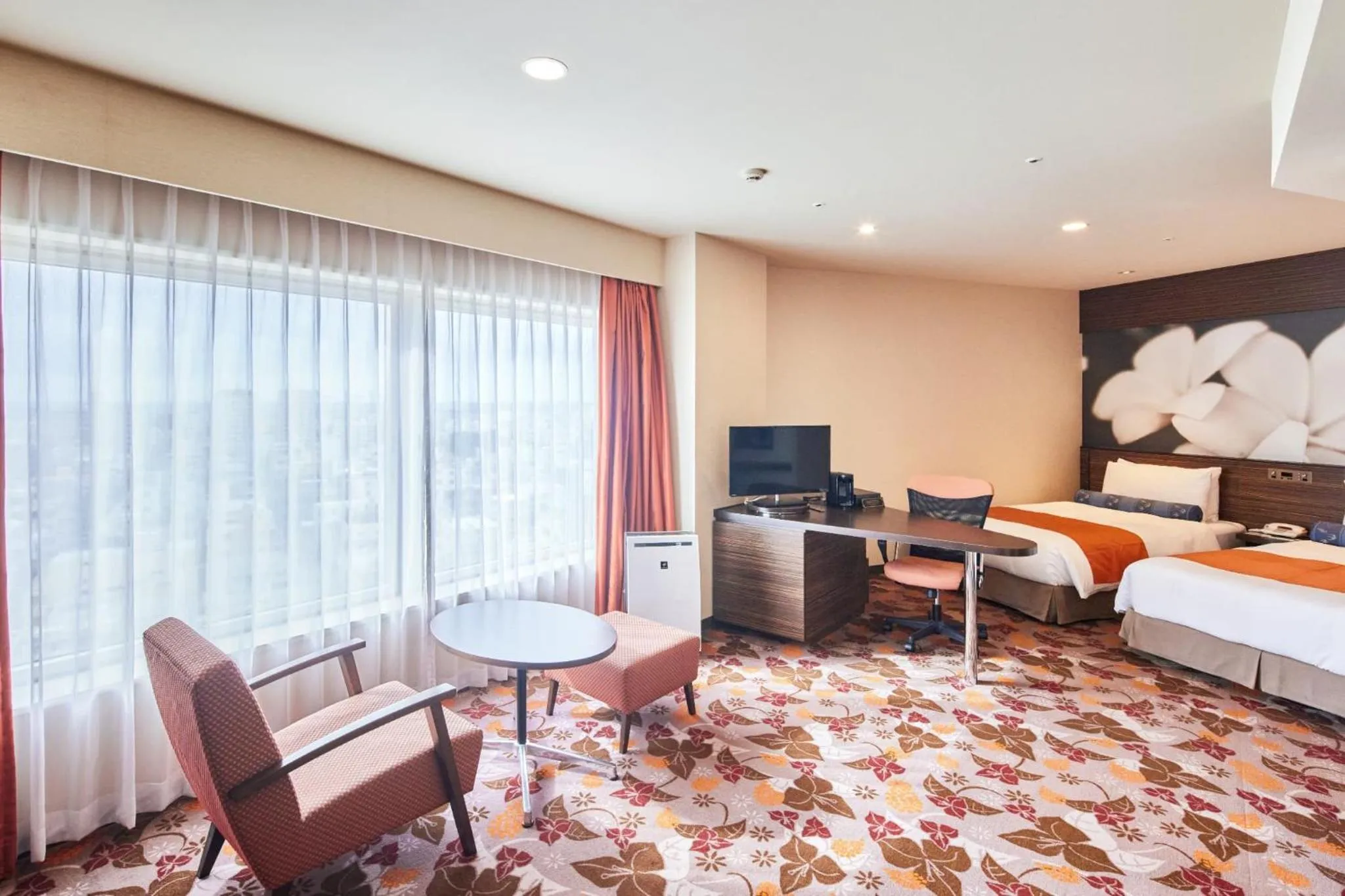 Photo of the whole room, Bed in Okinawa NaHaNa Hotel & Spa