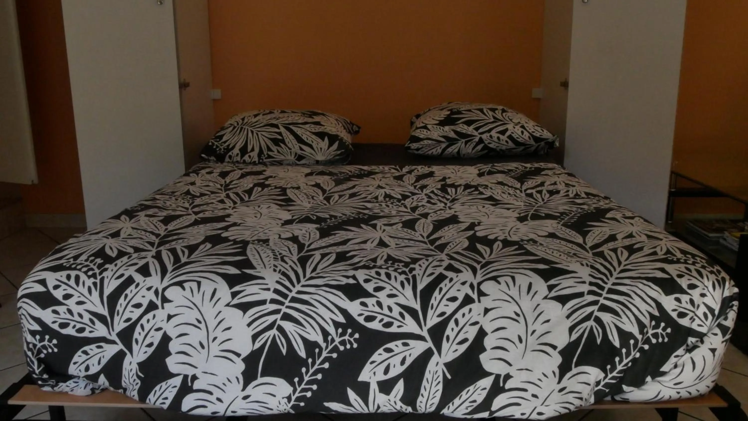 Bed in Villa Seignemartin