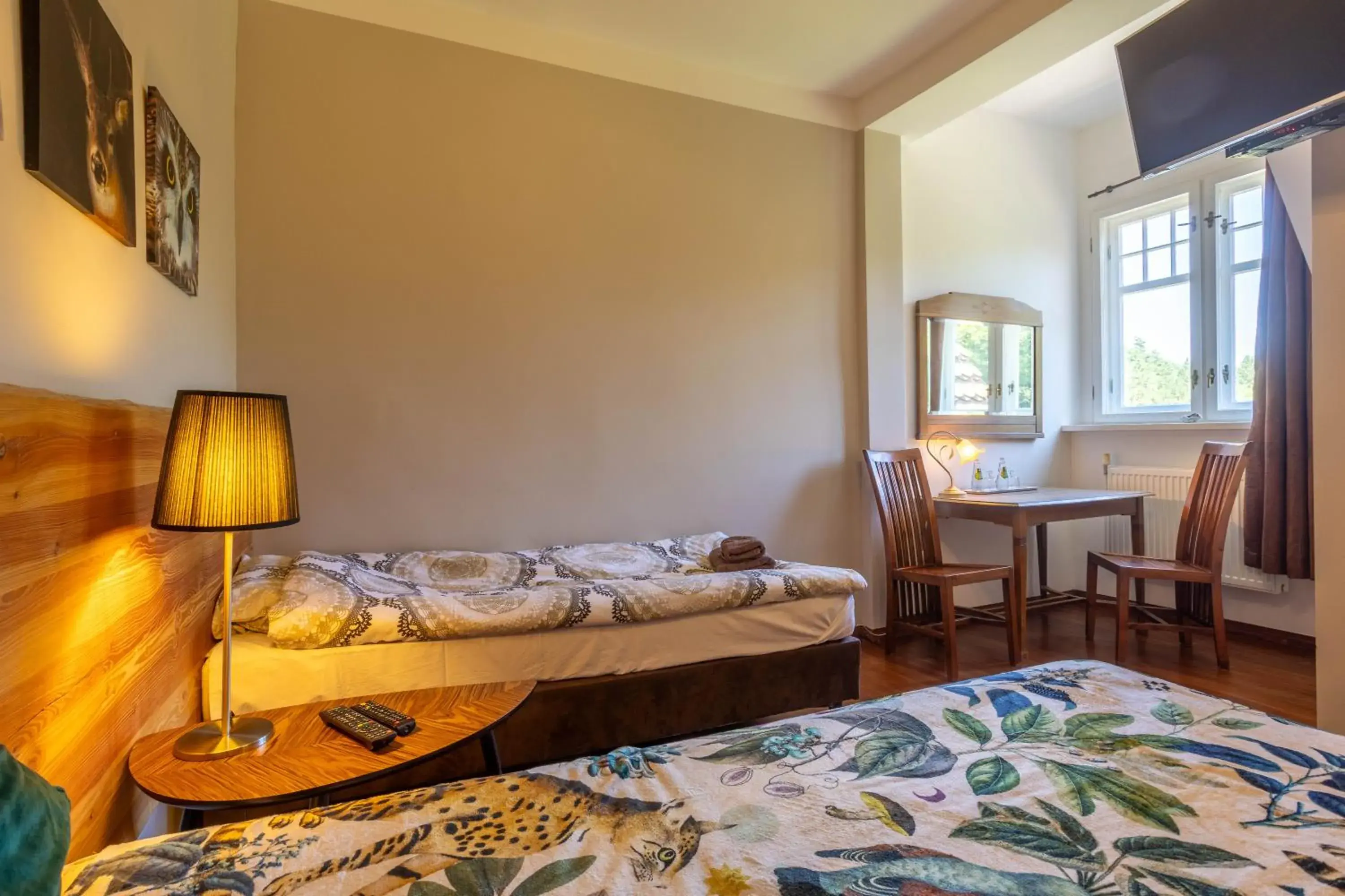 Double or Twin Room in Pałac Myśliwski Orle Solutions Double or Twin Room in Pałac Myśliwski Orle Solutions