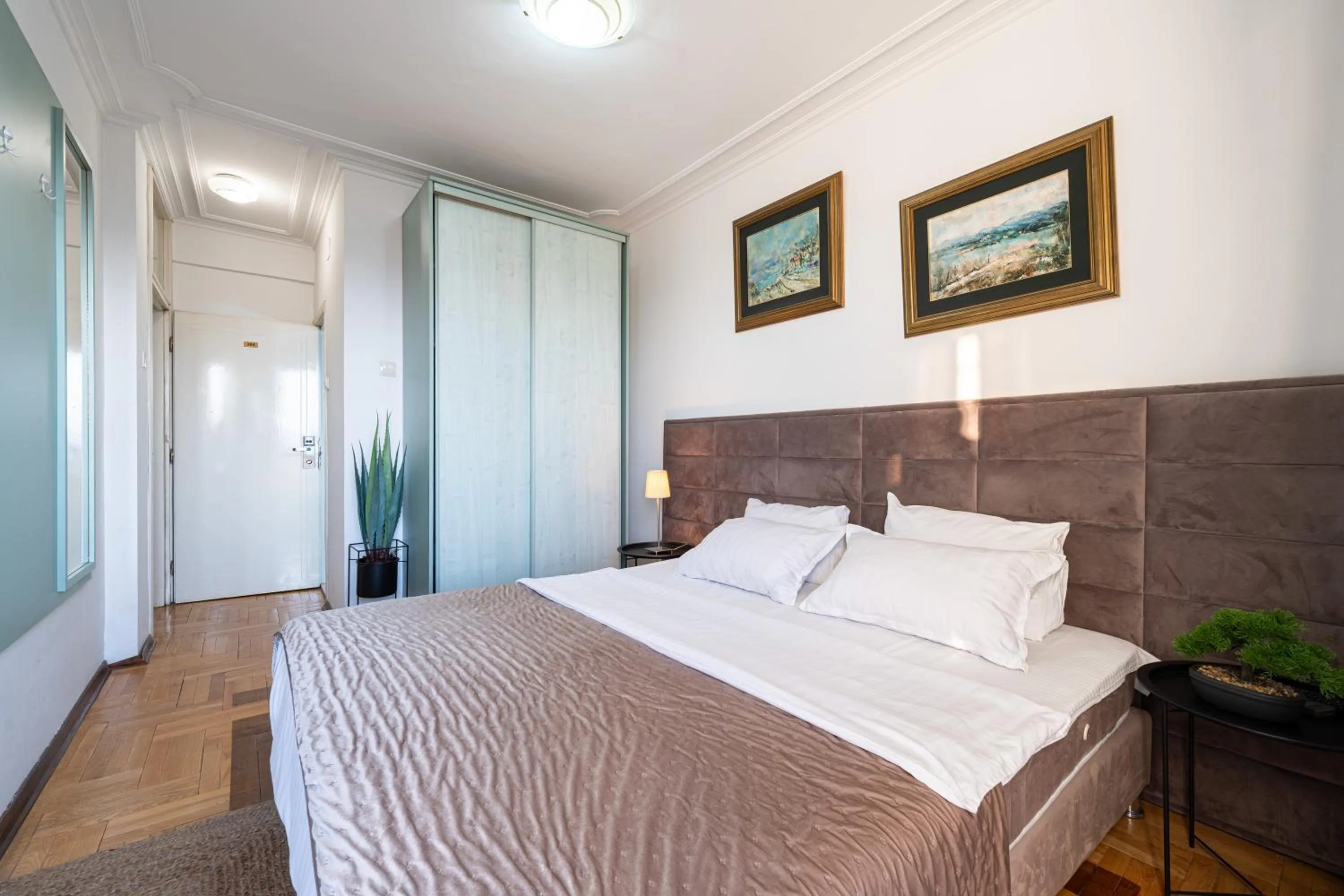 Photo of the whole room, Bed in Hotel Bojatours