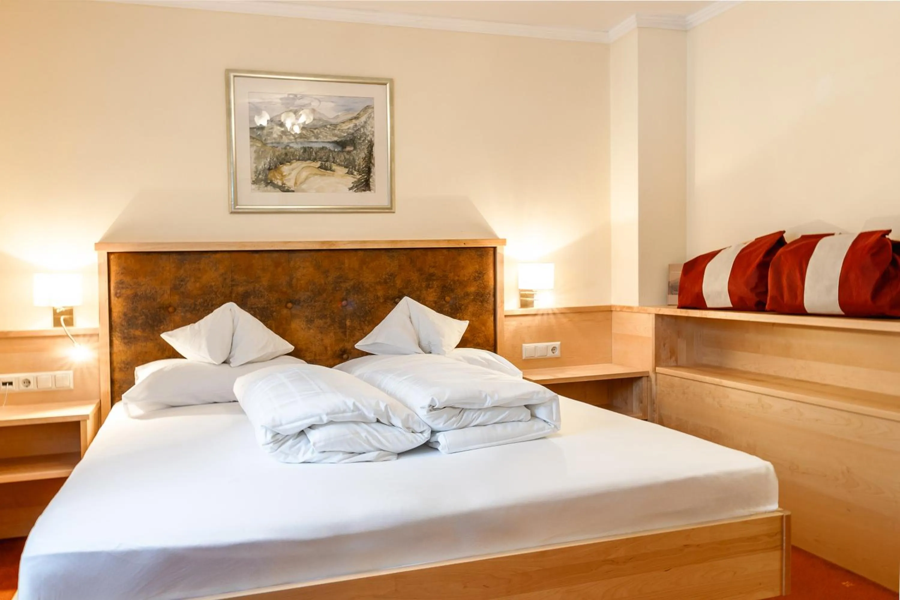 Bedroom, Bed in Schlosshotel Seewirt