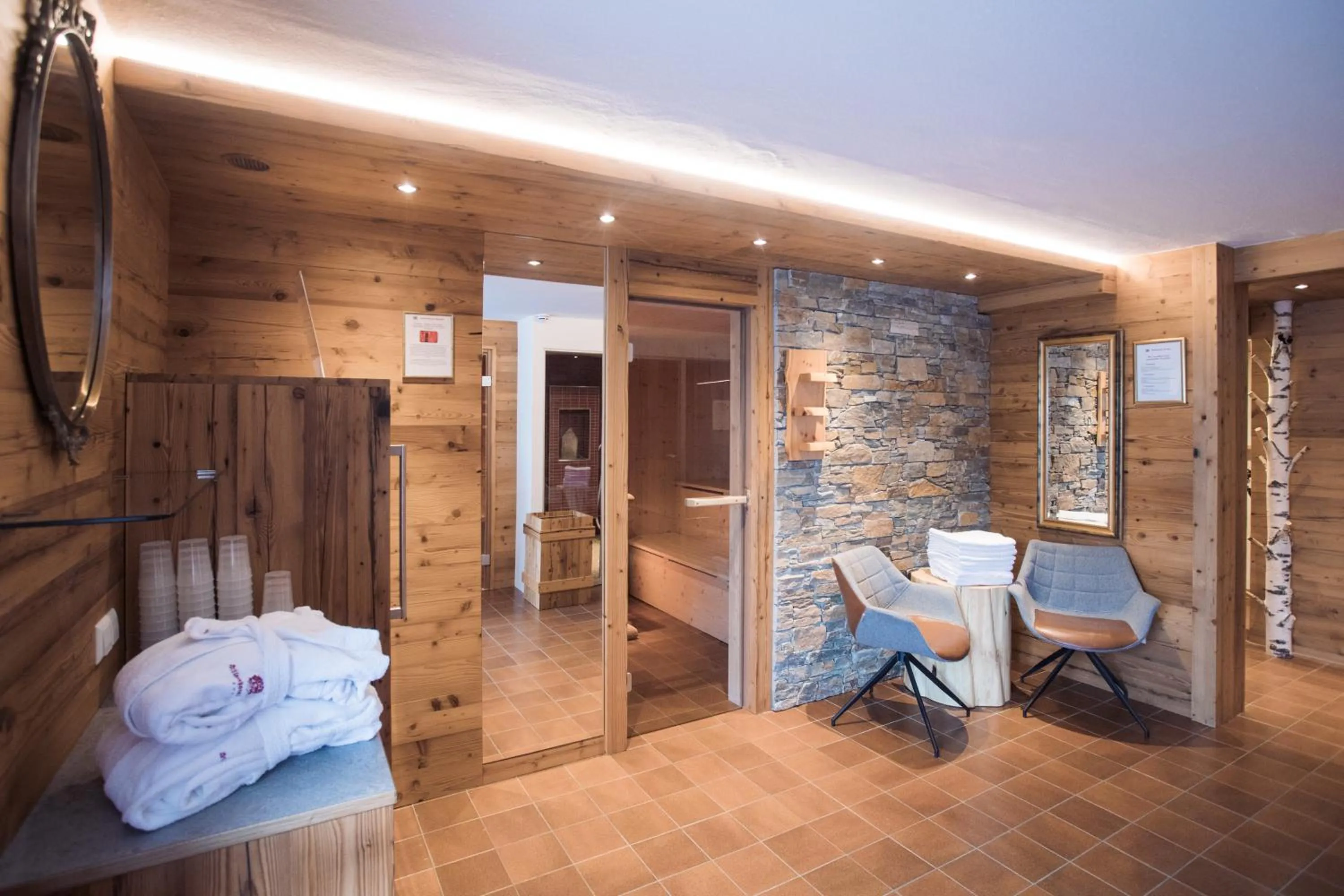 Spa and wellness centre/facilities, Bed in Schlosshotel Seewirt