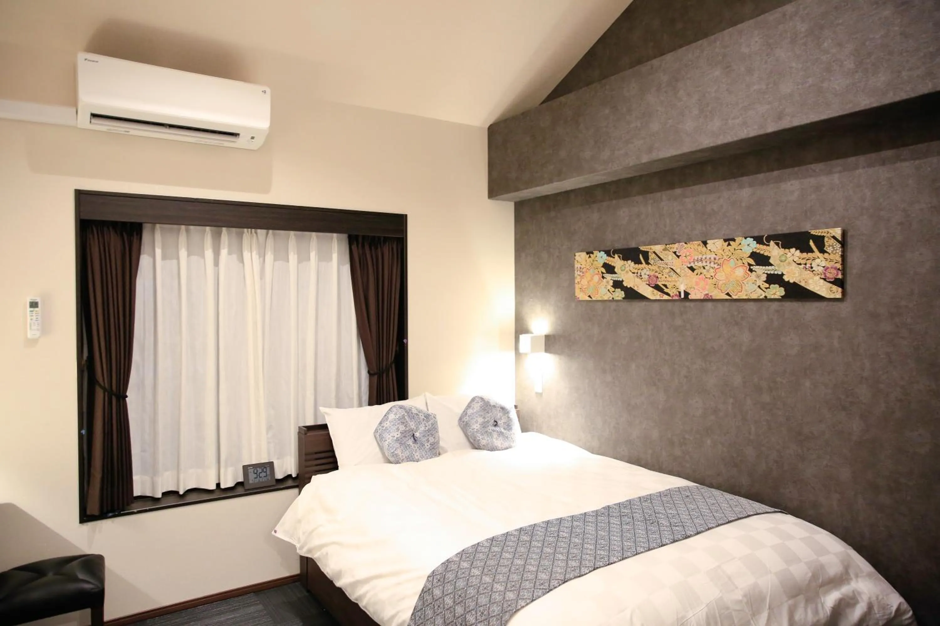 Photo of the whole room, Bed in Gion HANNA STAY