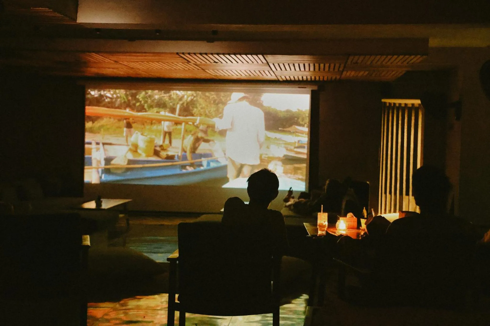 Restaurant/places to eat in Surf Motel