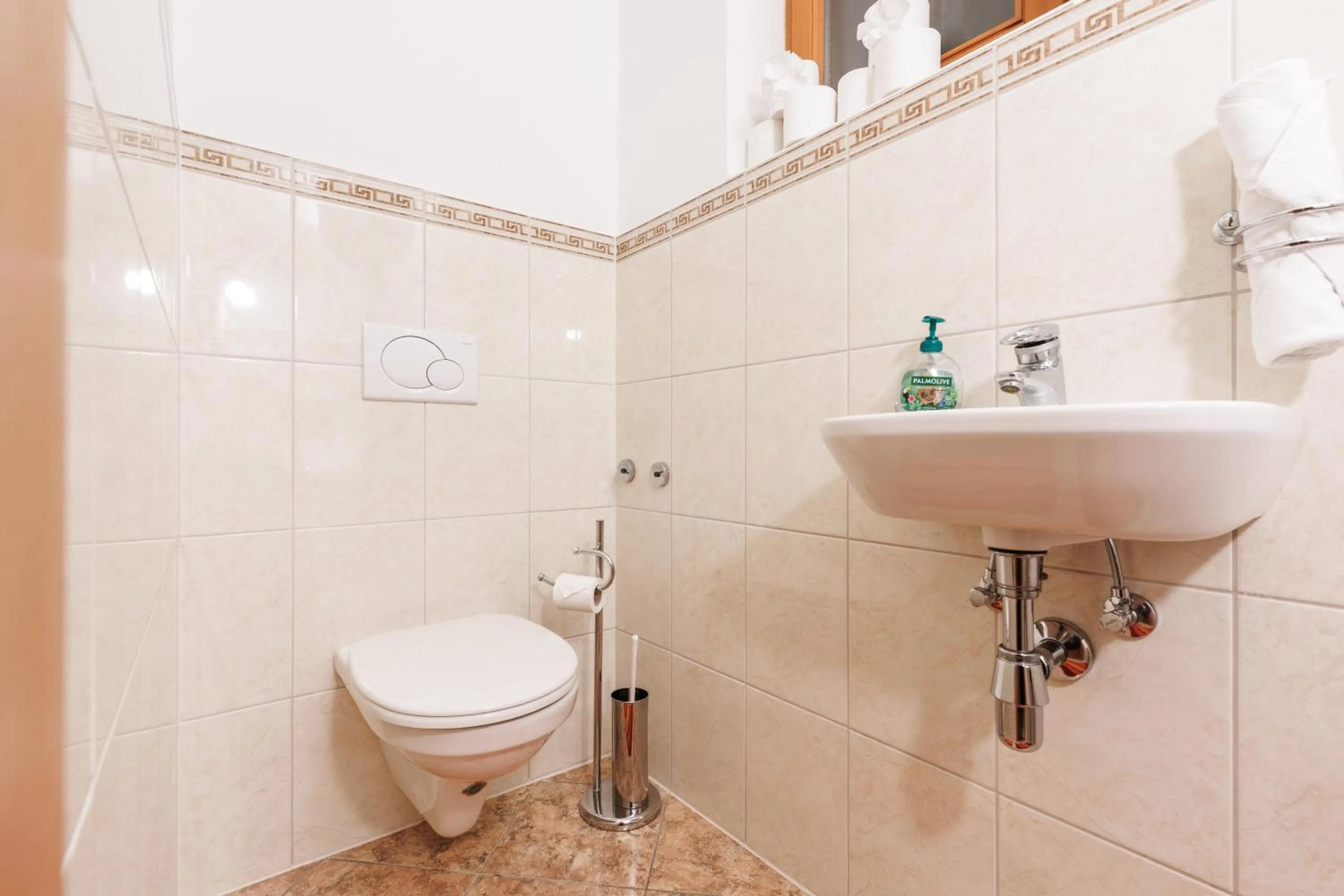 Toilet in Hotel Landgasthof Gappen