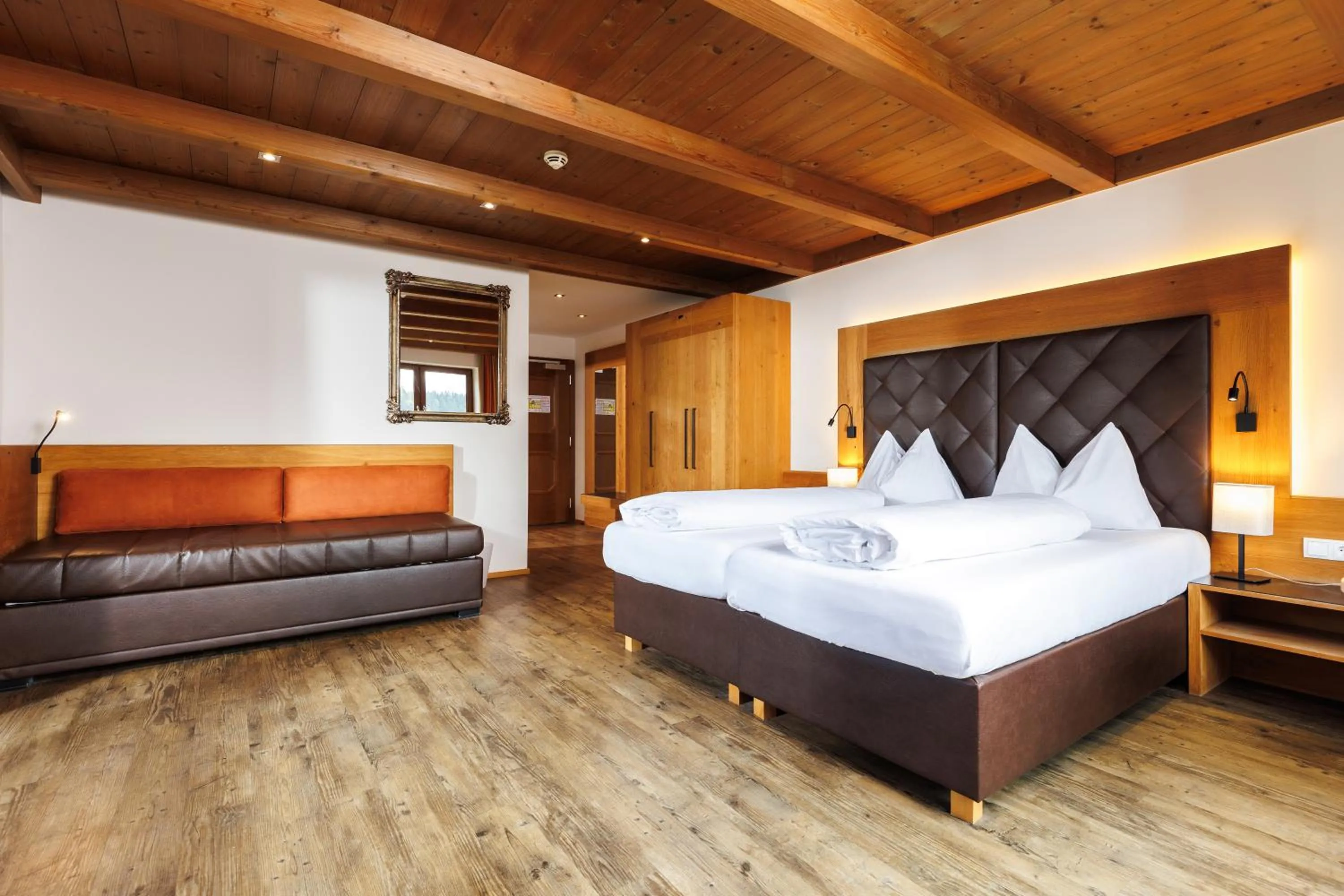 Photo of the whole room, Bed in Hotel Landgasthof Gappen