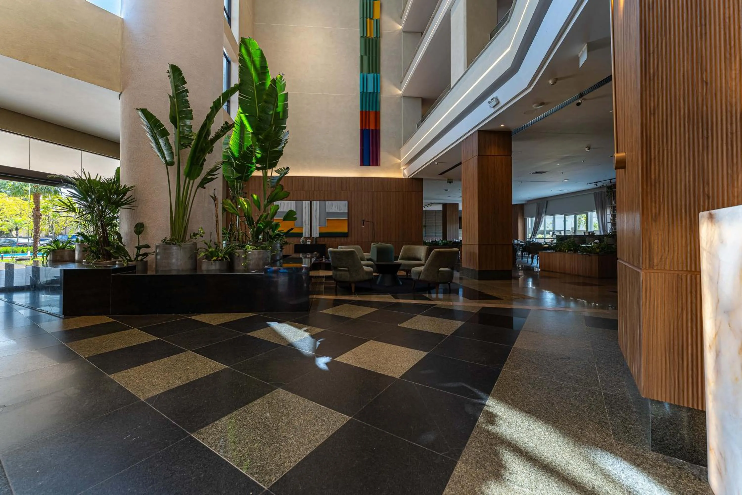 Lobby or reception in Hotel Deville Prime Porto Alegre