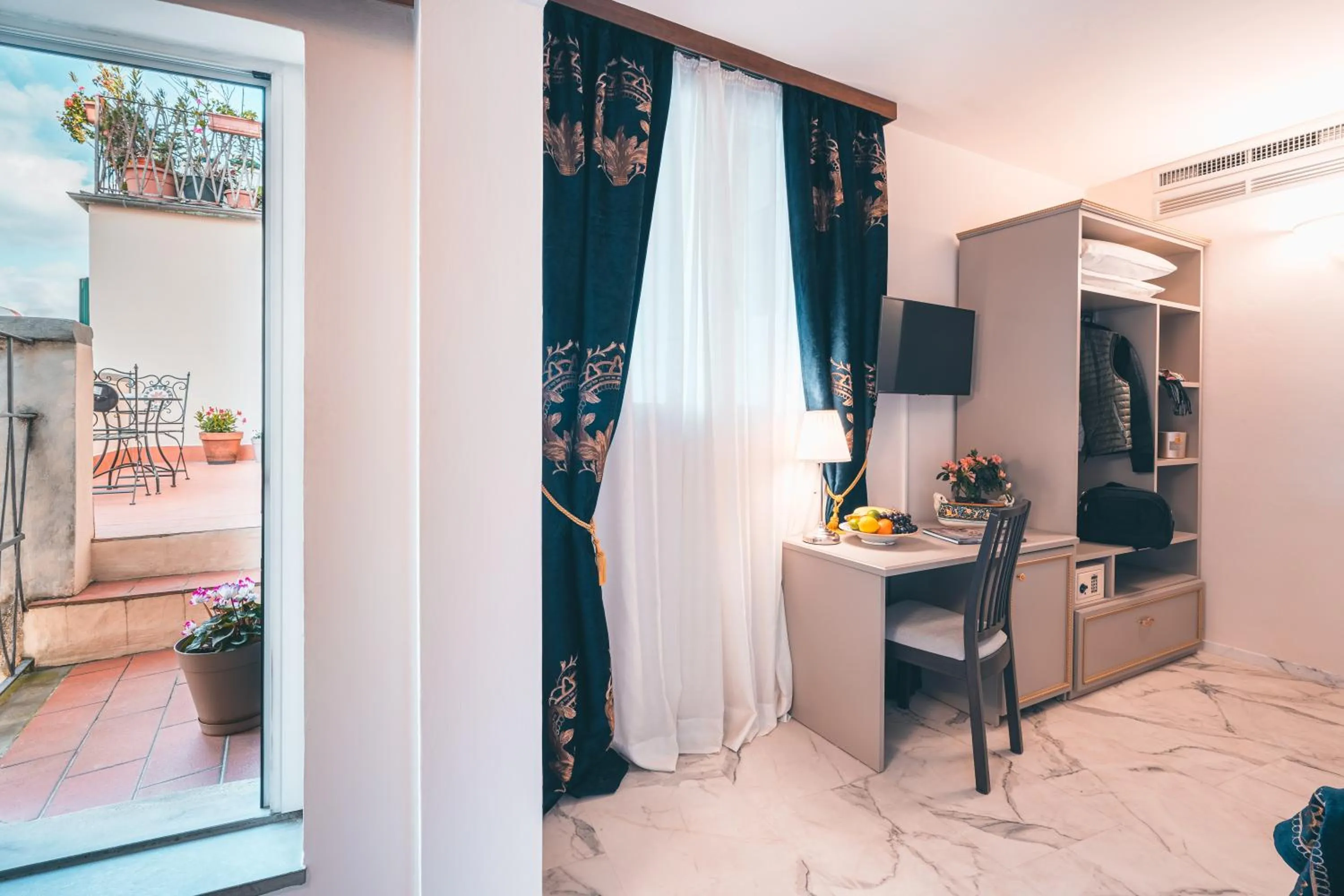 TV and multimedia in Hotel Palazzo Benci