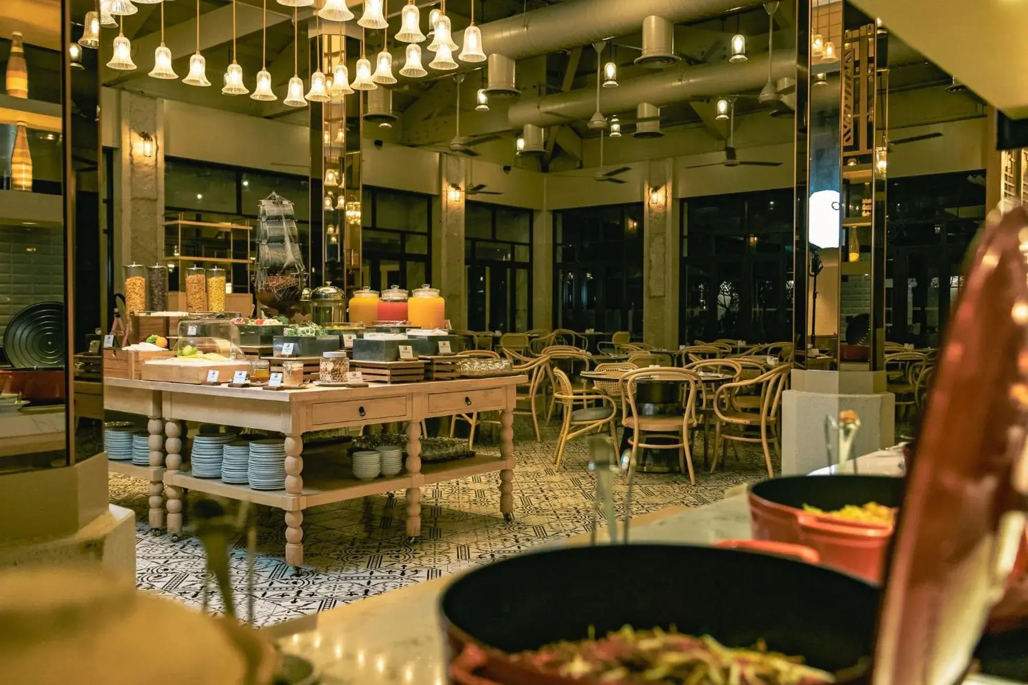 Restaurant/places to eat in Pelangi Beach Resort & Spa, Langkawi Restaurant/places to eat in Pelangi Beach Resort & Spa, Langkawi
