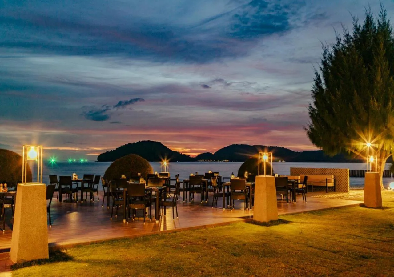 Restaurant/places to eat in Pelangi Beach Resort & Spa, Langkawi