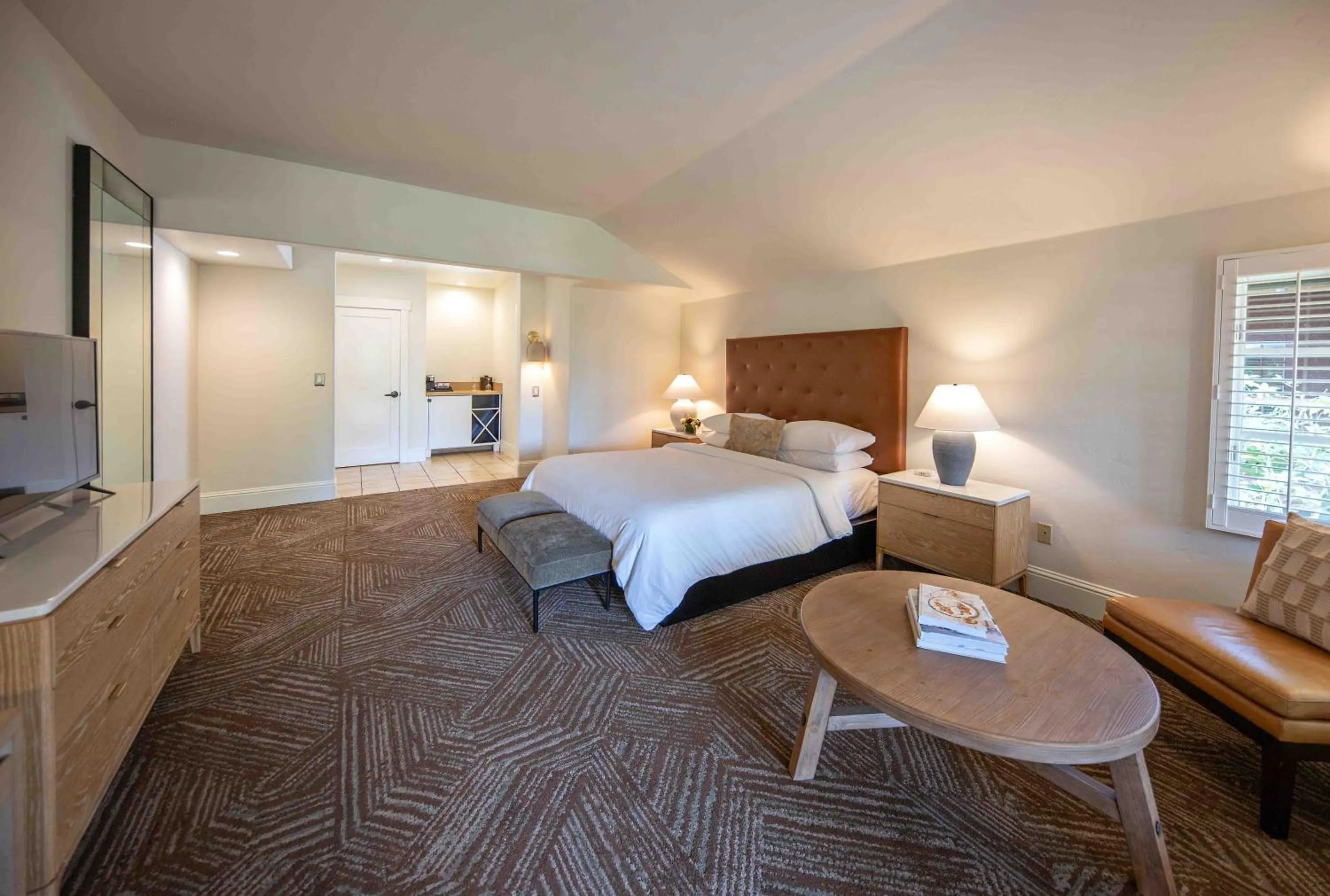 Bedroom, Bed in Appellation Lodi - Wine & Roses Resort and Spa