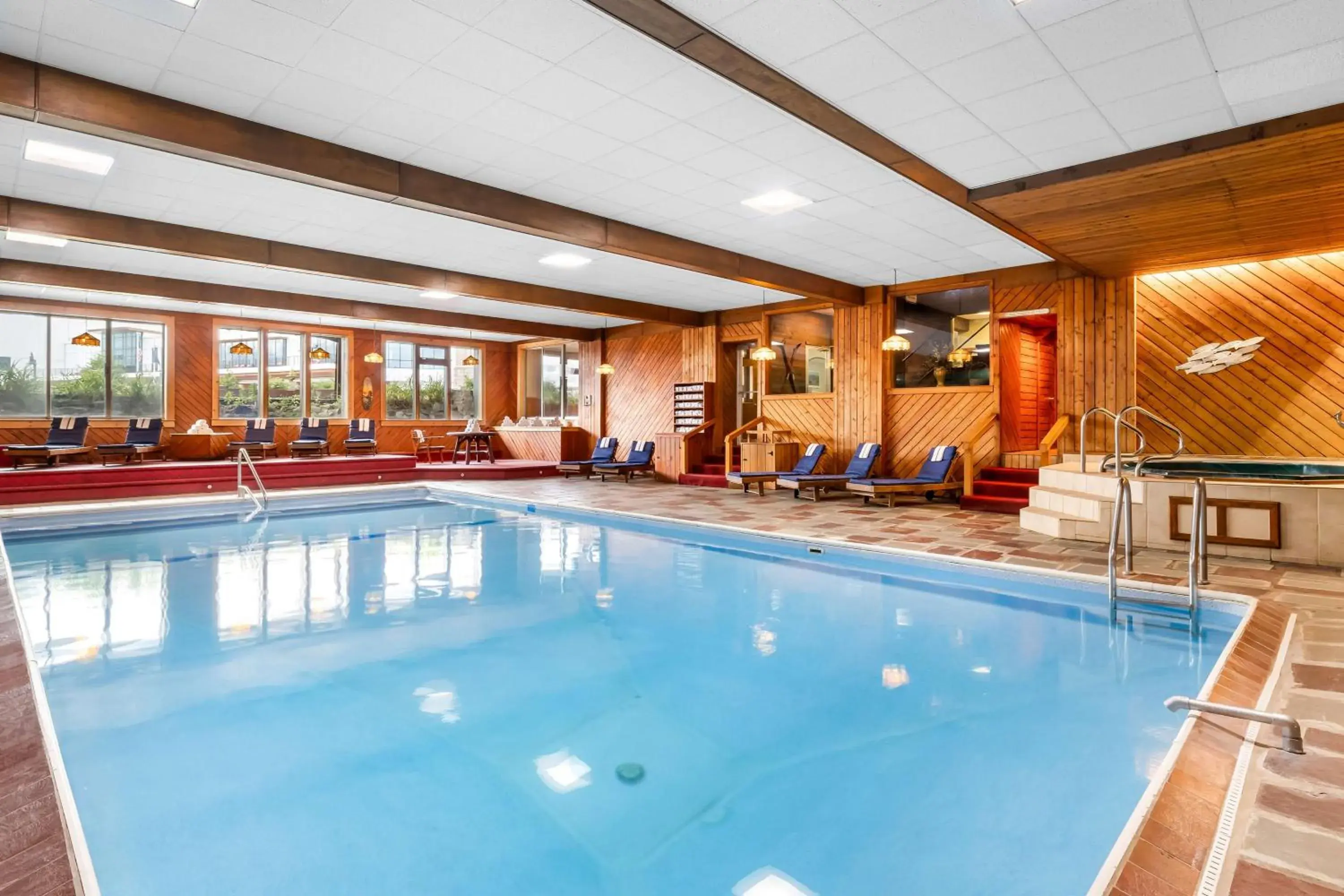 Pool view in Best Western Adirondack Inn Pool view in Best Western Adirondack Inn