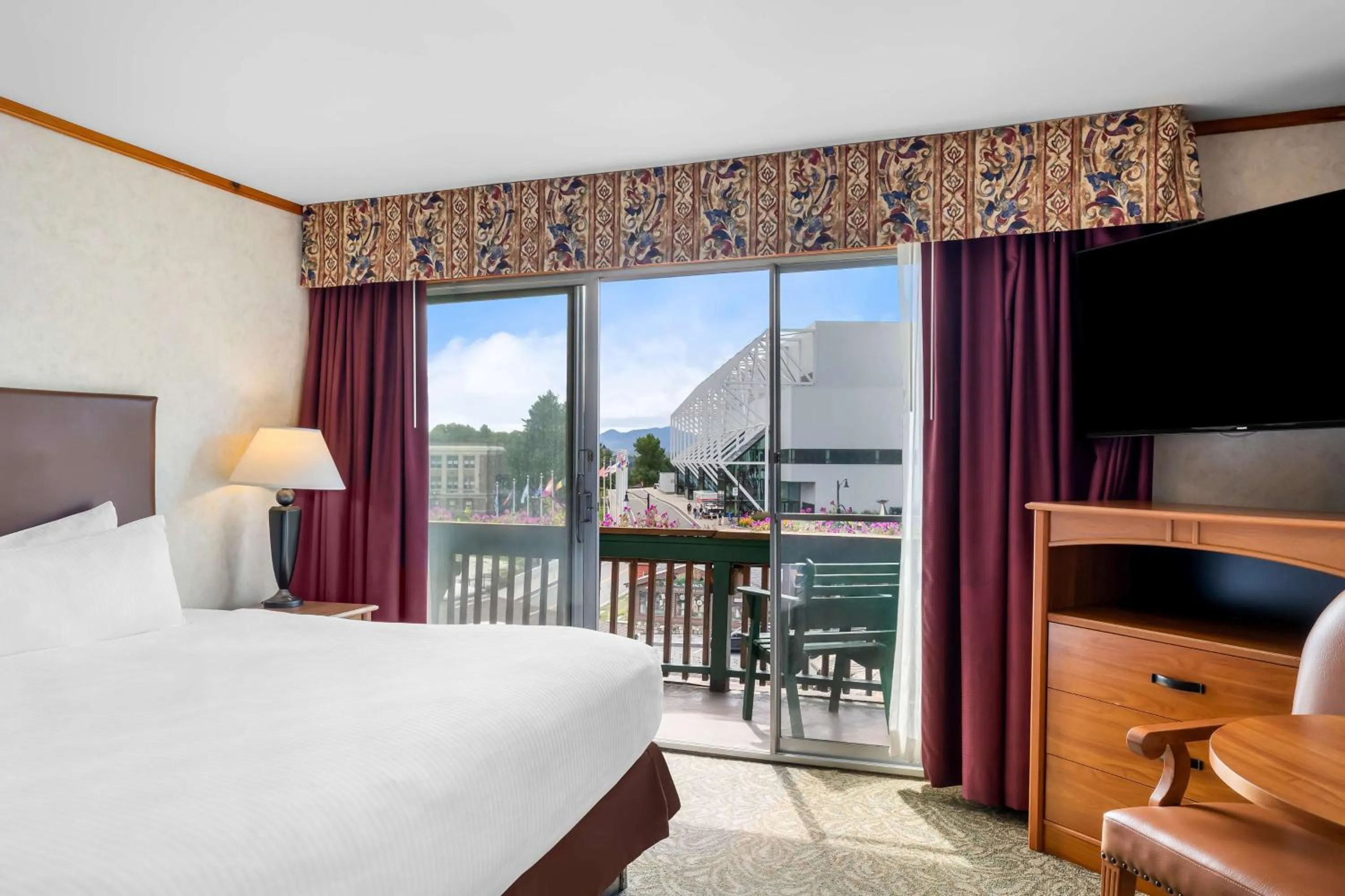 Photo of the whole room, Bed in Best Western Adirondack Inn