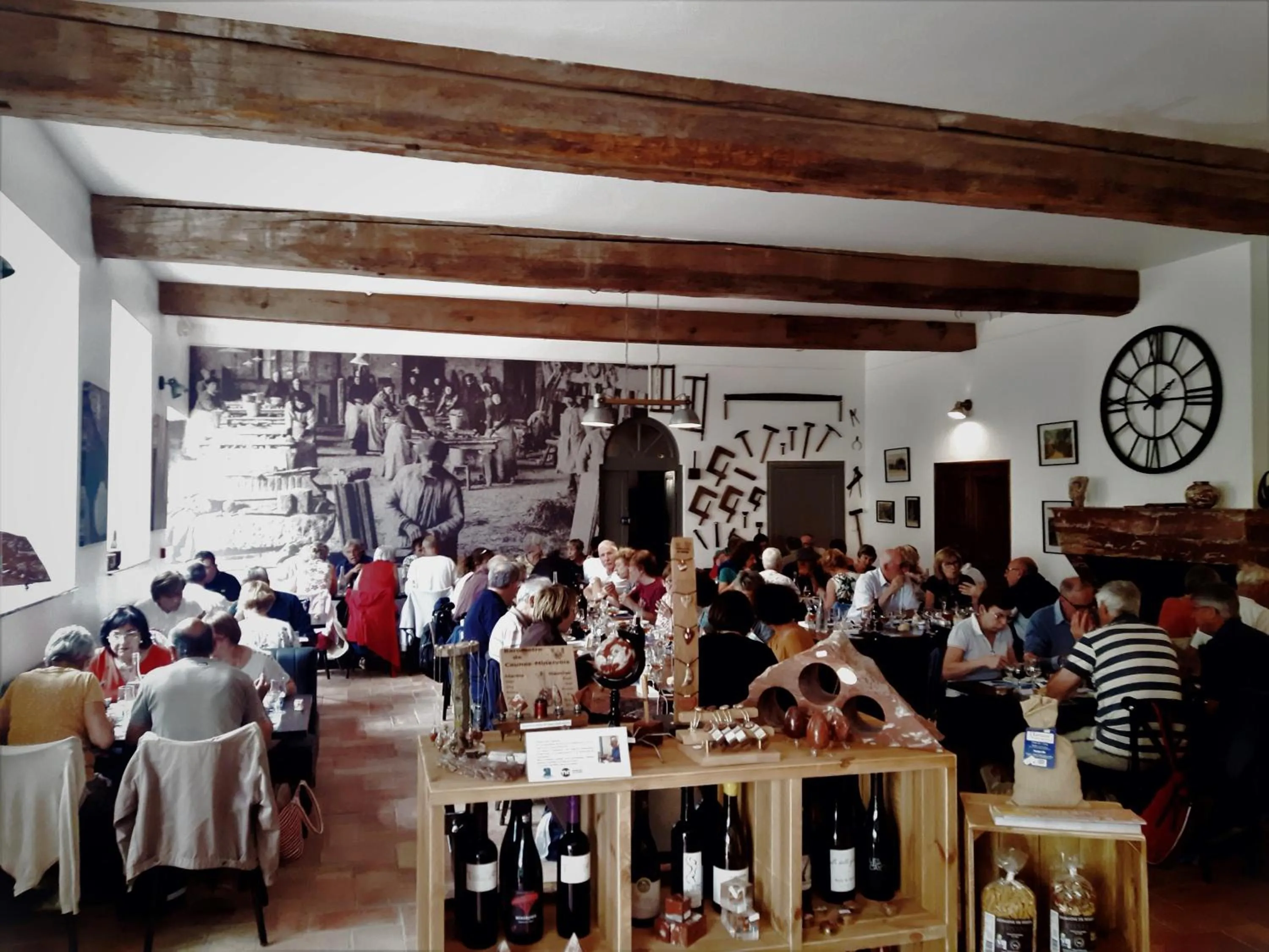 Restaurant/places to eat in Contact Hôtel Le Minervois - Hôtel & Restaurant Au nord de Carcassonne