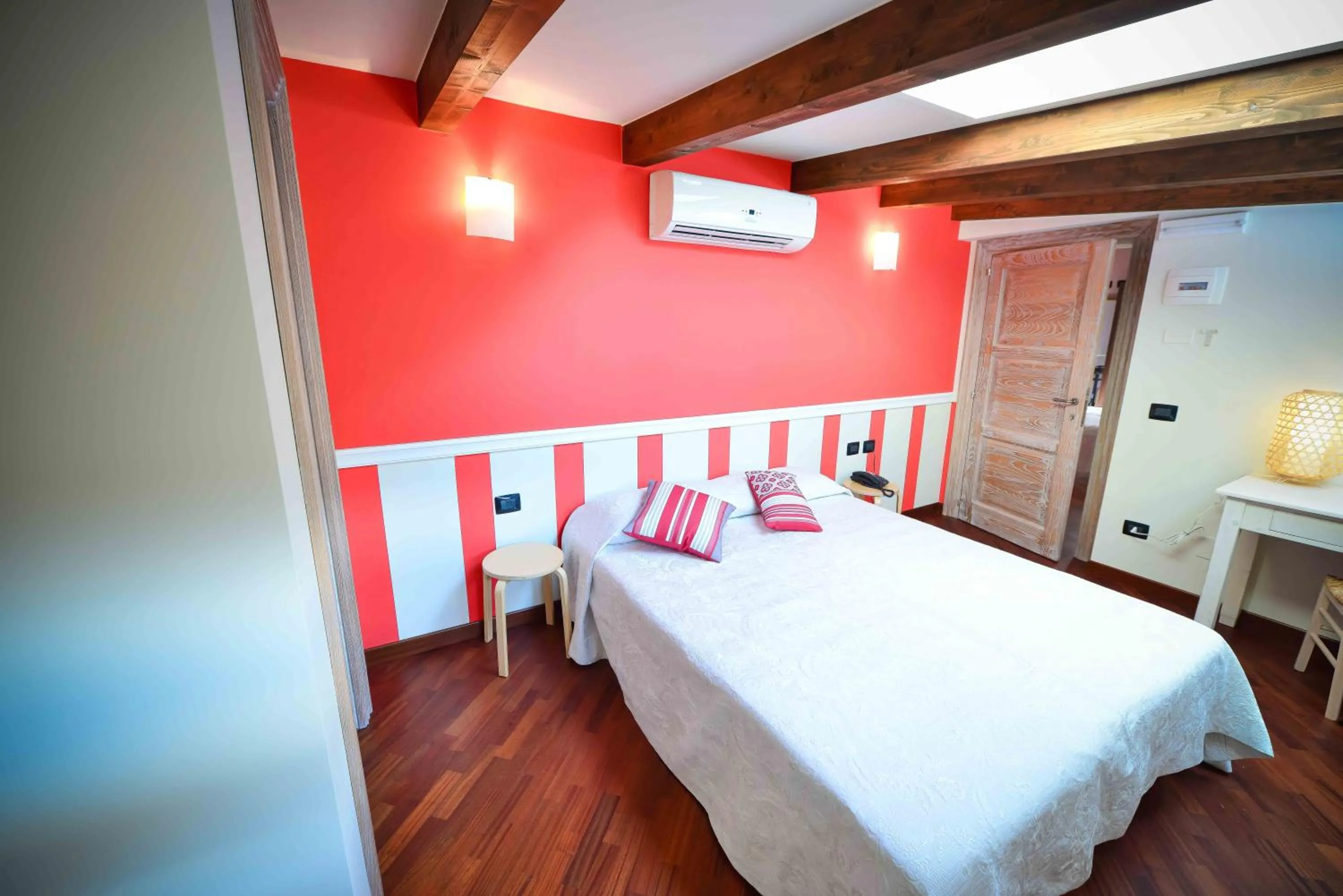 Photo of the whole room, Bed in Casale905