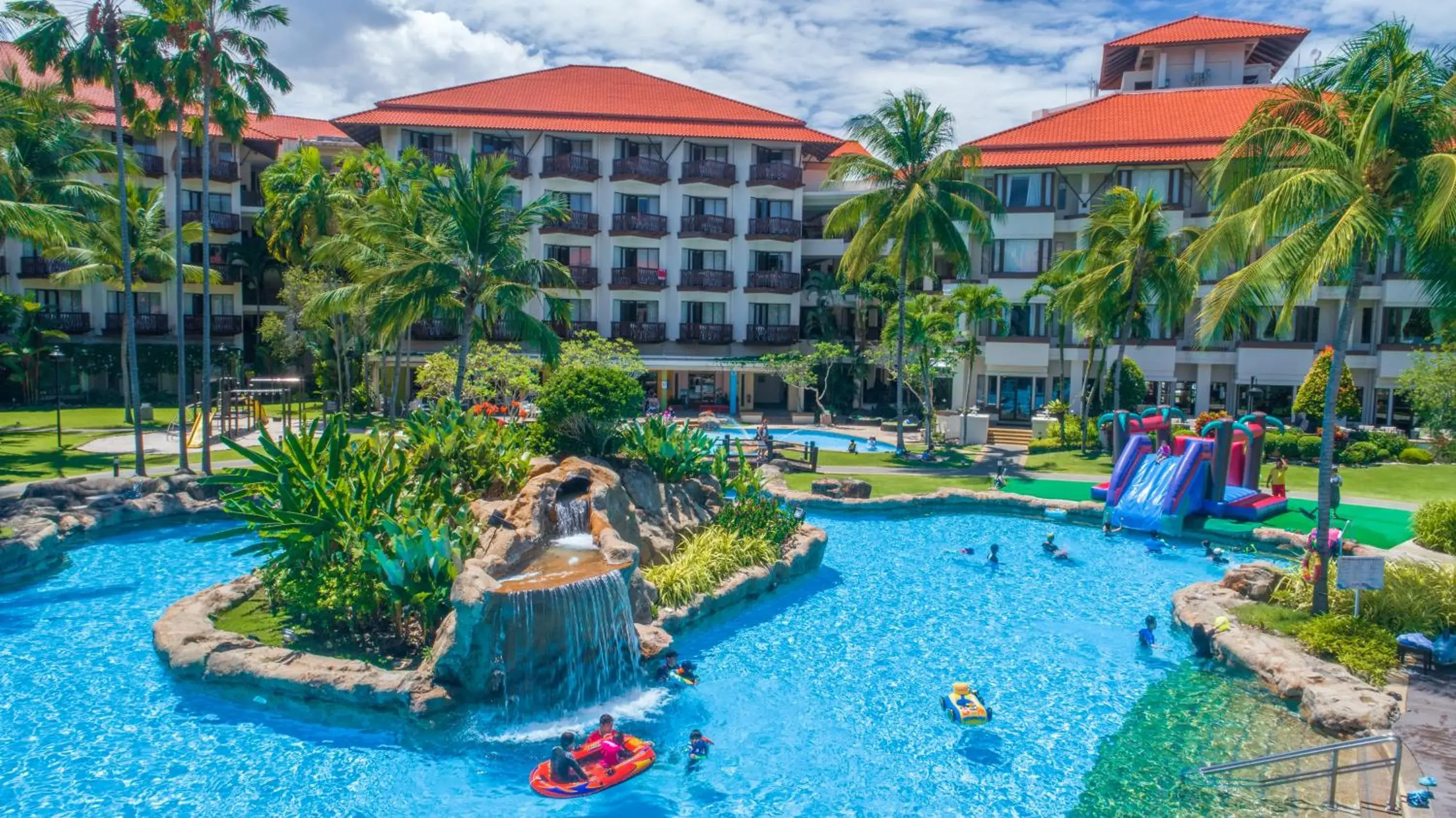 Pool view in The Magellan Sutera Resort Pool view in The Magellan Sutera Resort