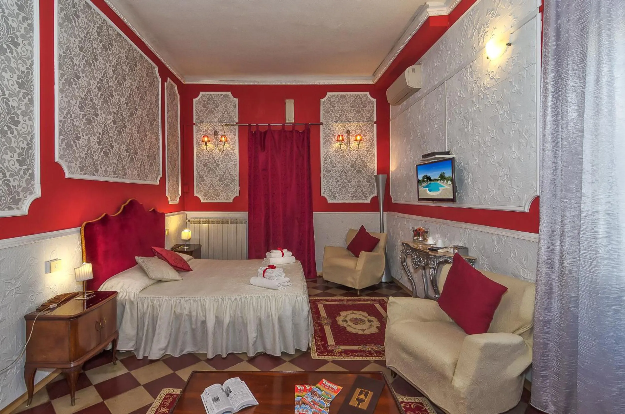 Photo of the whole room, Bed in B&B La Mimosa