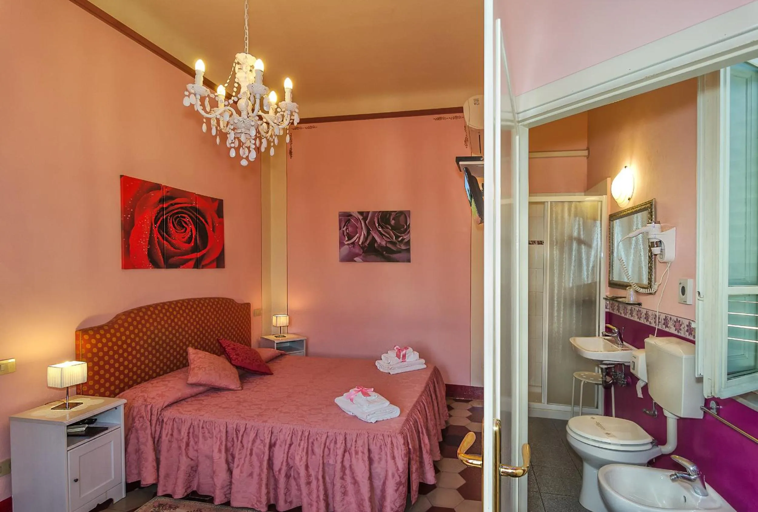 Photo of the whole room, Bed in B&B La Mimosa