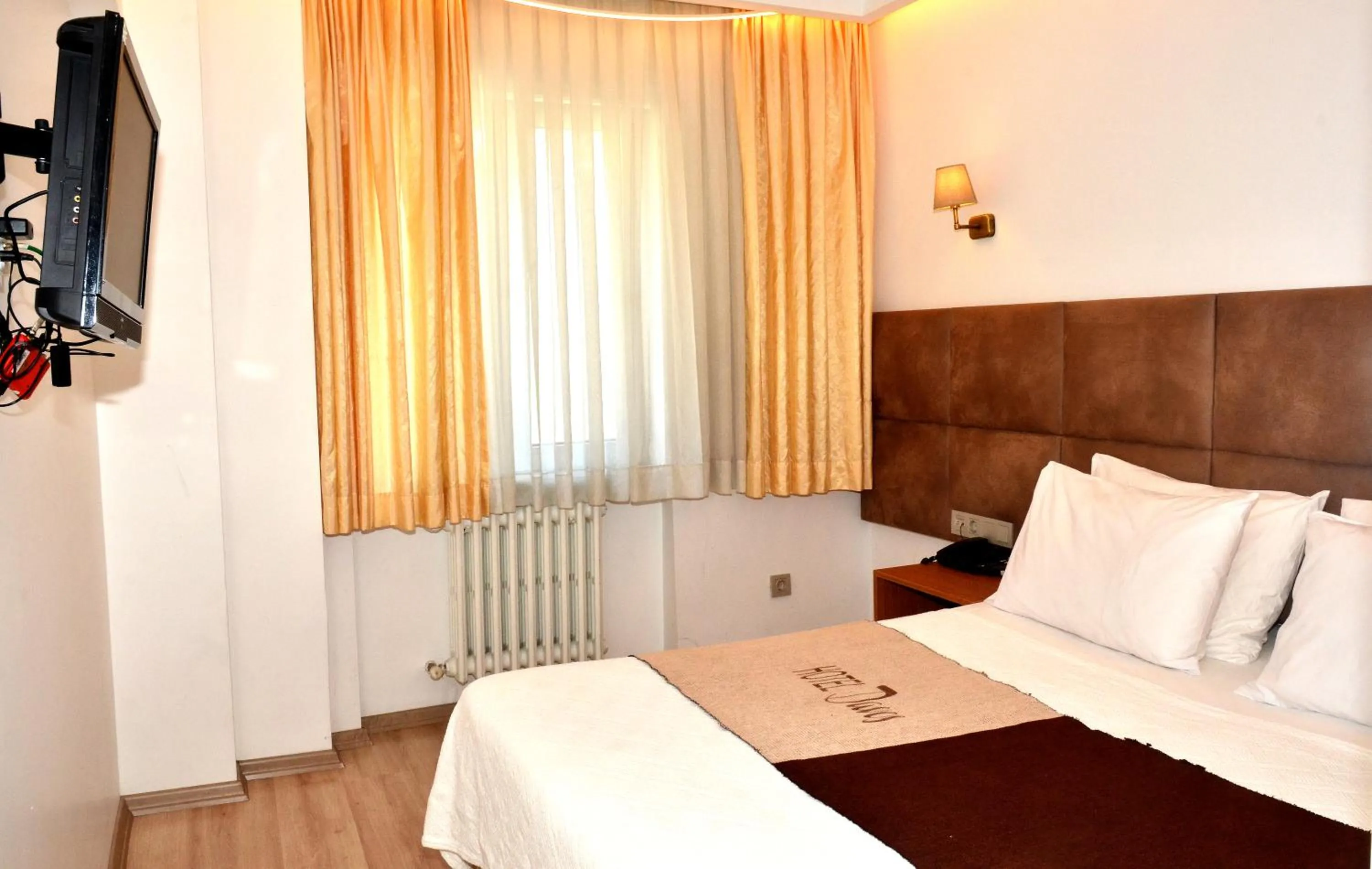 Bed in Hotel Davos Istanbul