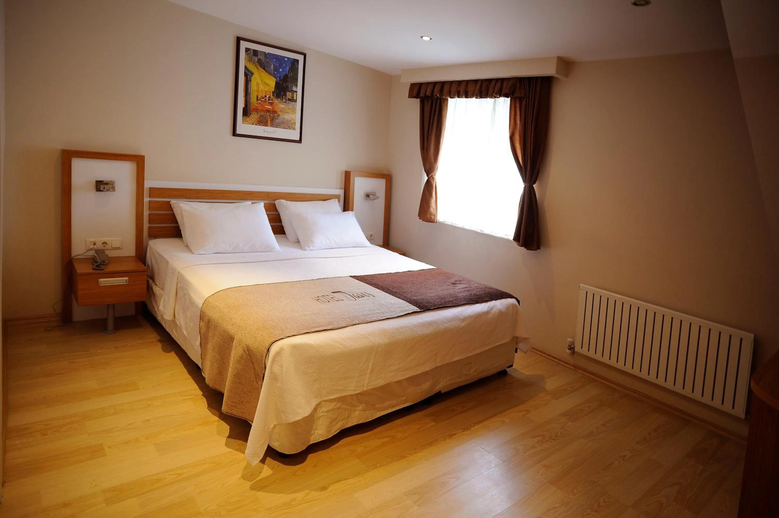 Bed in Hotel Davos Istanbul