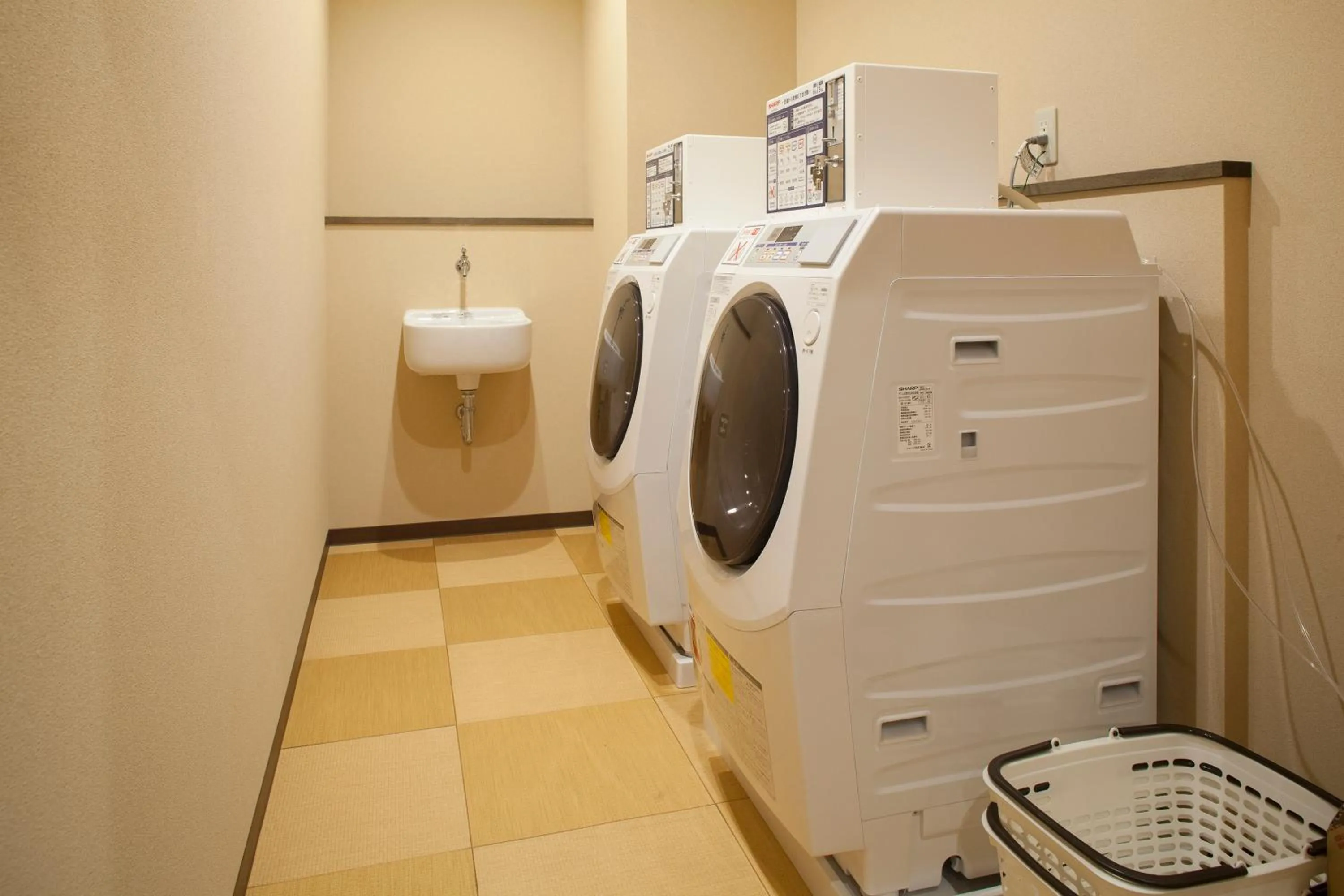 Area and facilities in Kanazawa Capsule Hotel Musashimachi