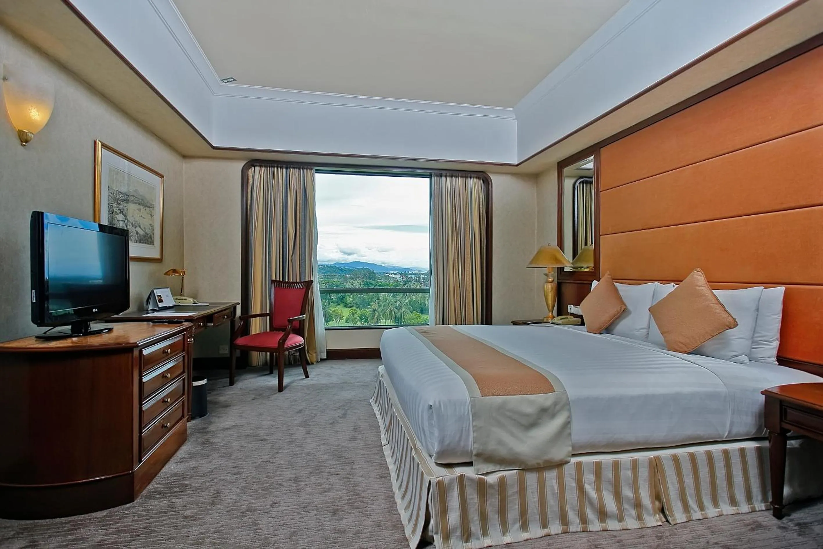 Bedroom in The Pacific Sutera Hotel