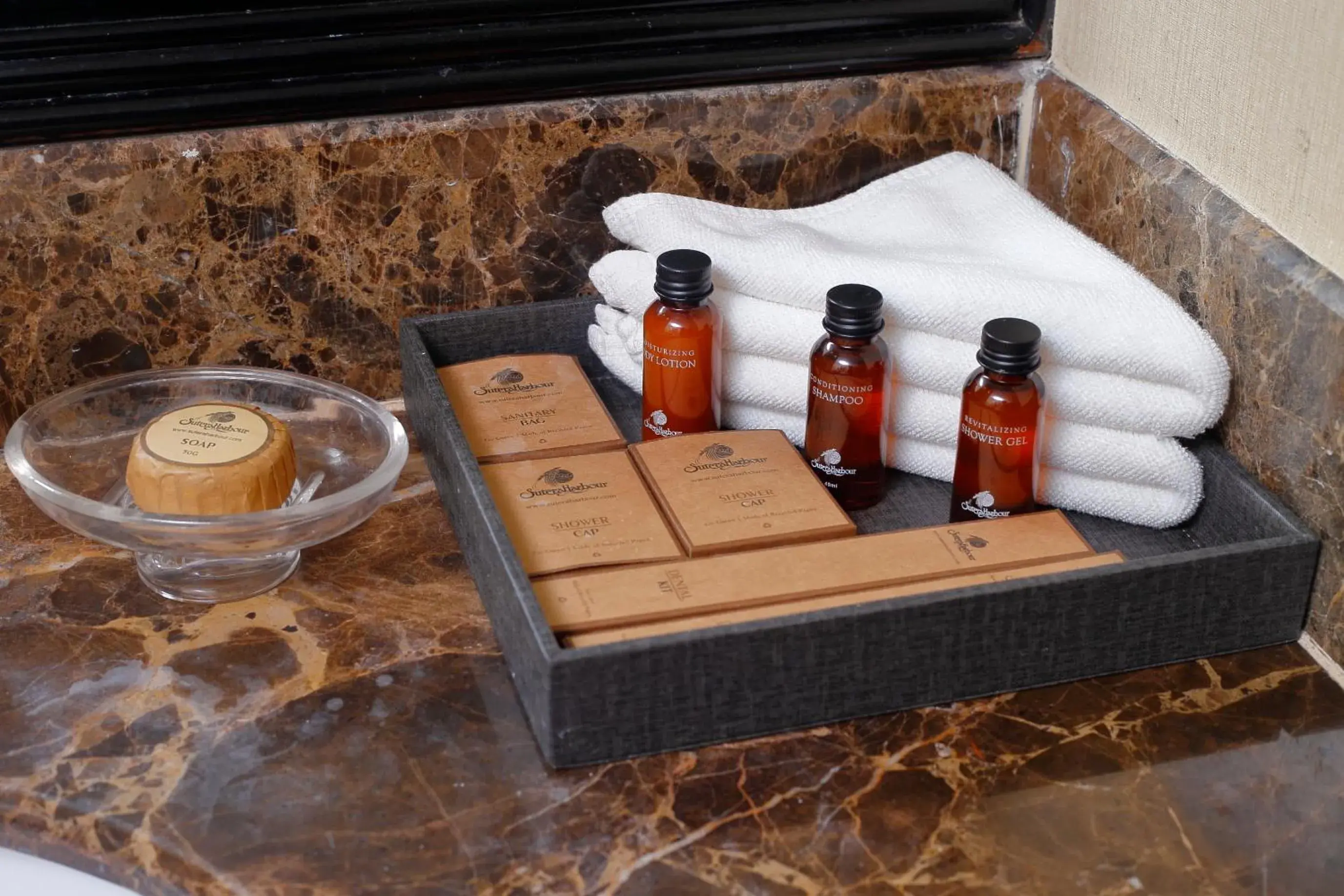 Bathroom in The Pacific Sutera Hotel Bathroom in The Pacific Sutera Hotel