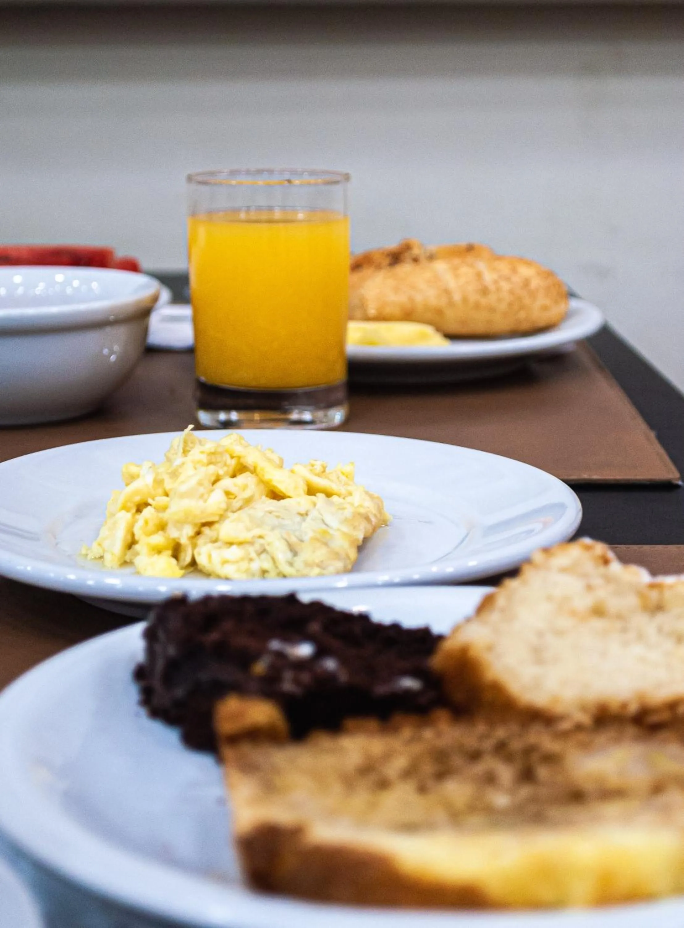 Breakfast in Master Porto Alegre Hotel - Av Carlos Gomes, Próximo ao Consulado Americano