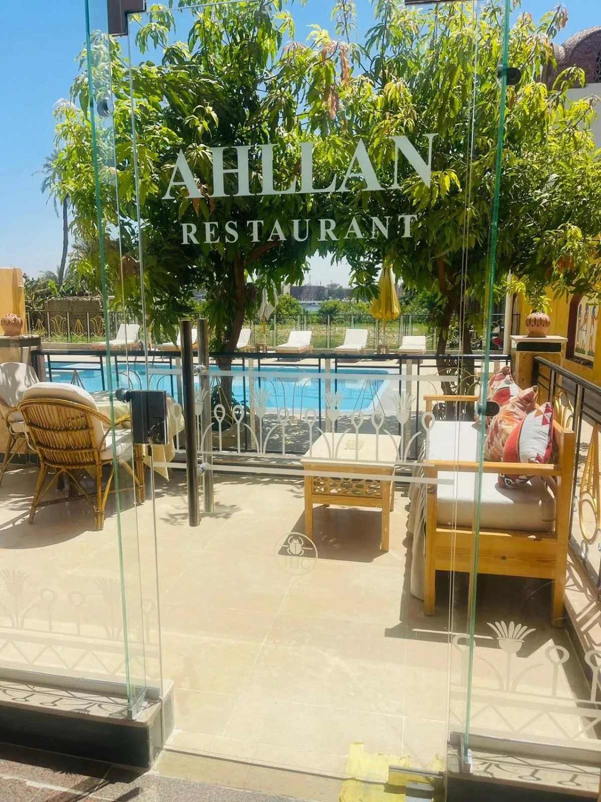 Patio in Jewel Howard Carter Hotel