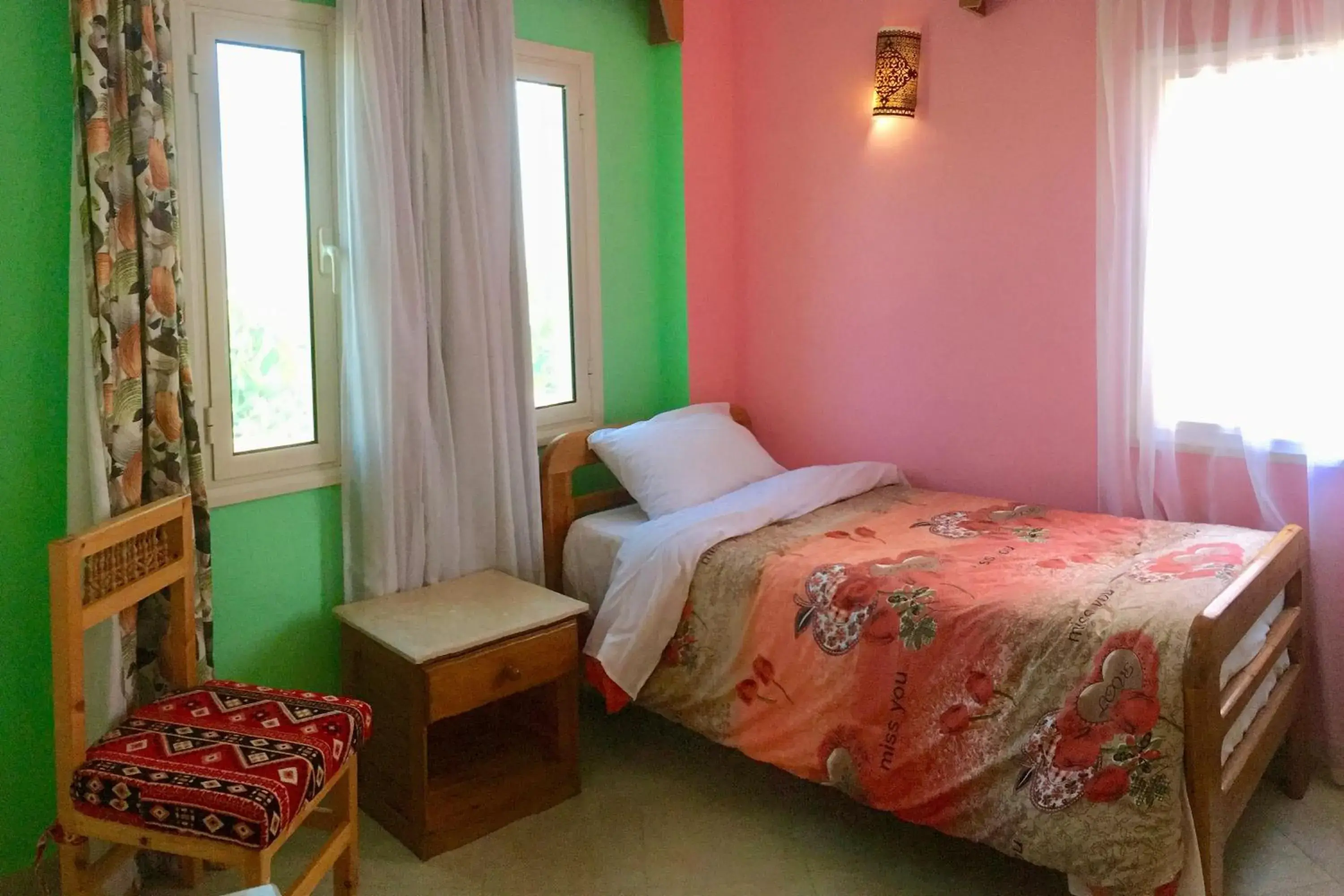 Deluxe Single Room - single occupancy in Jewel Howard Carter Hotel Deluxe Single Room - single occupancy in Jewel Howard Carter Hotel