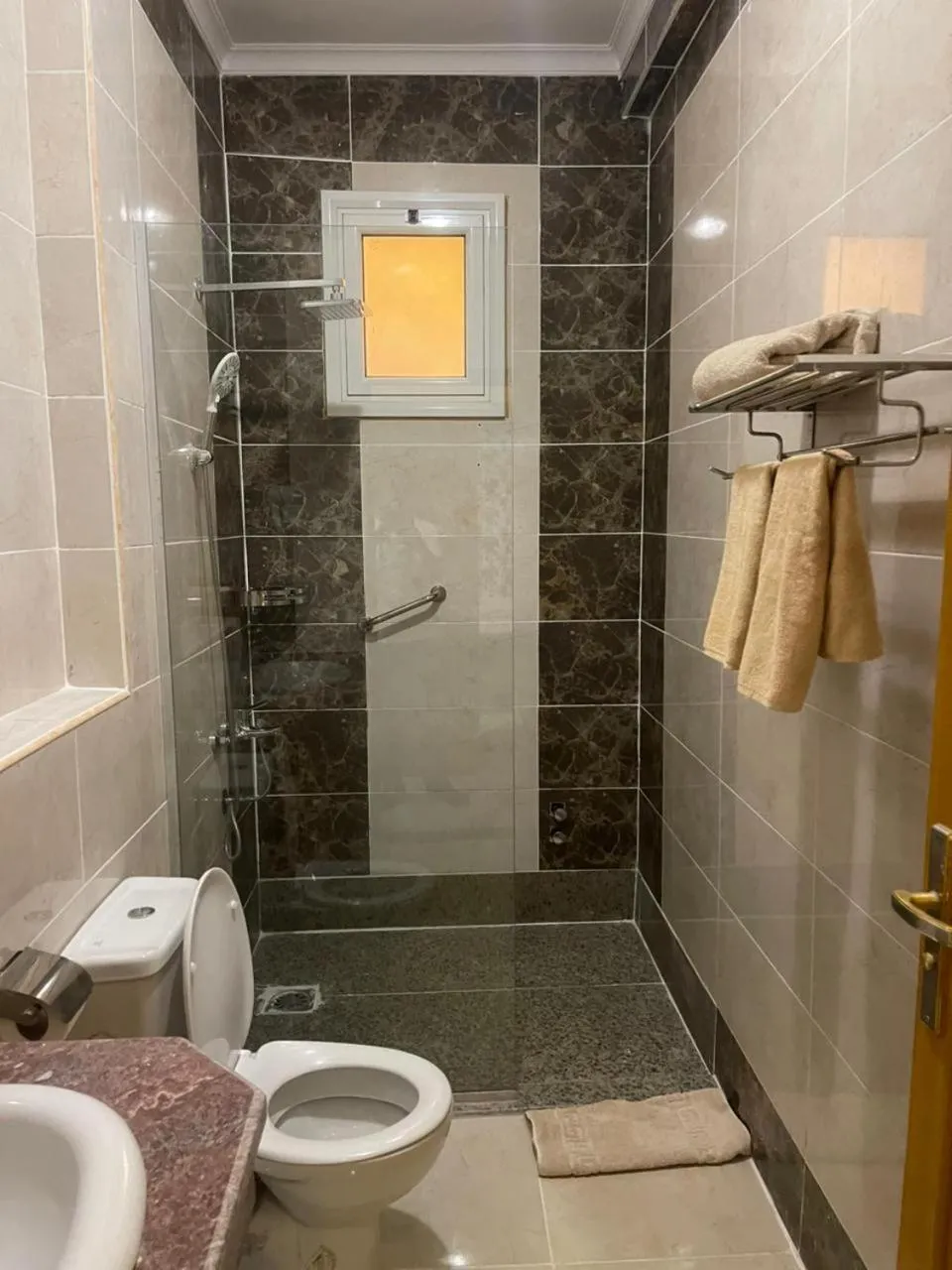 Bathroom in Jewel Howard Carter Hotel