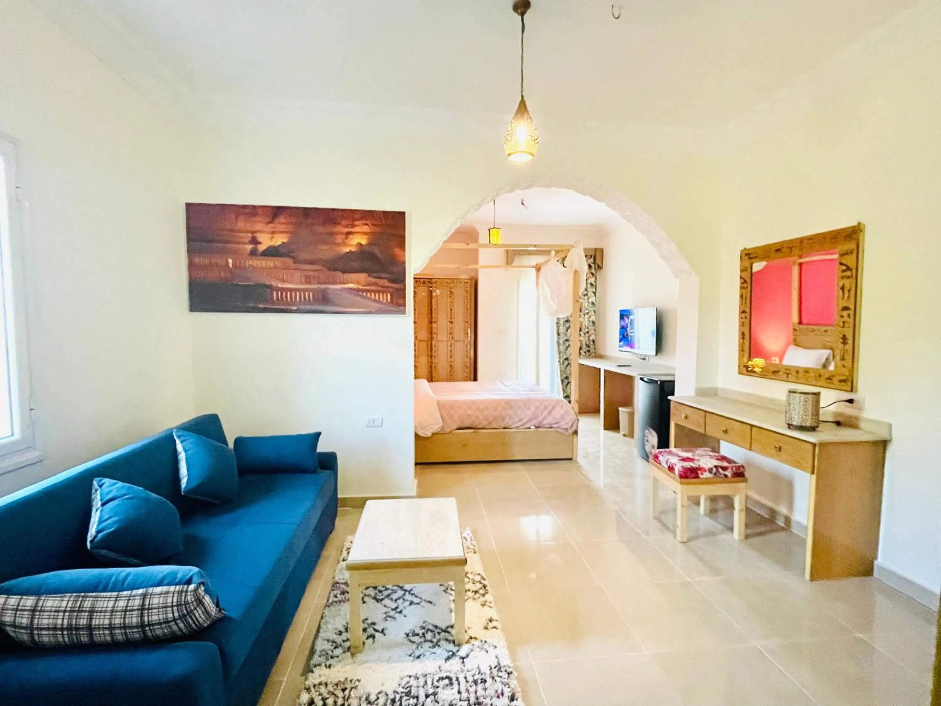 TV and multimedia in Jewel Howard Carter Hotel