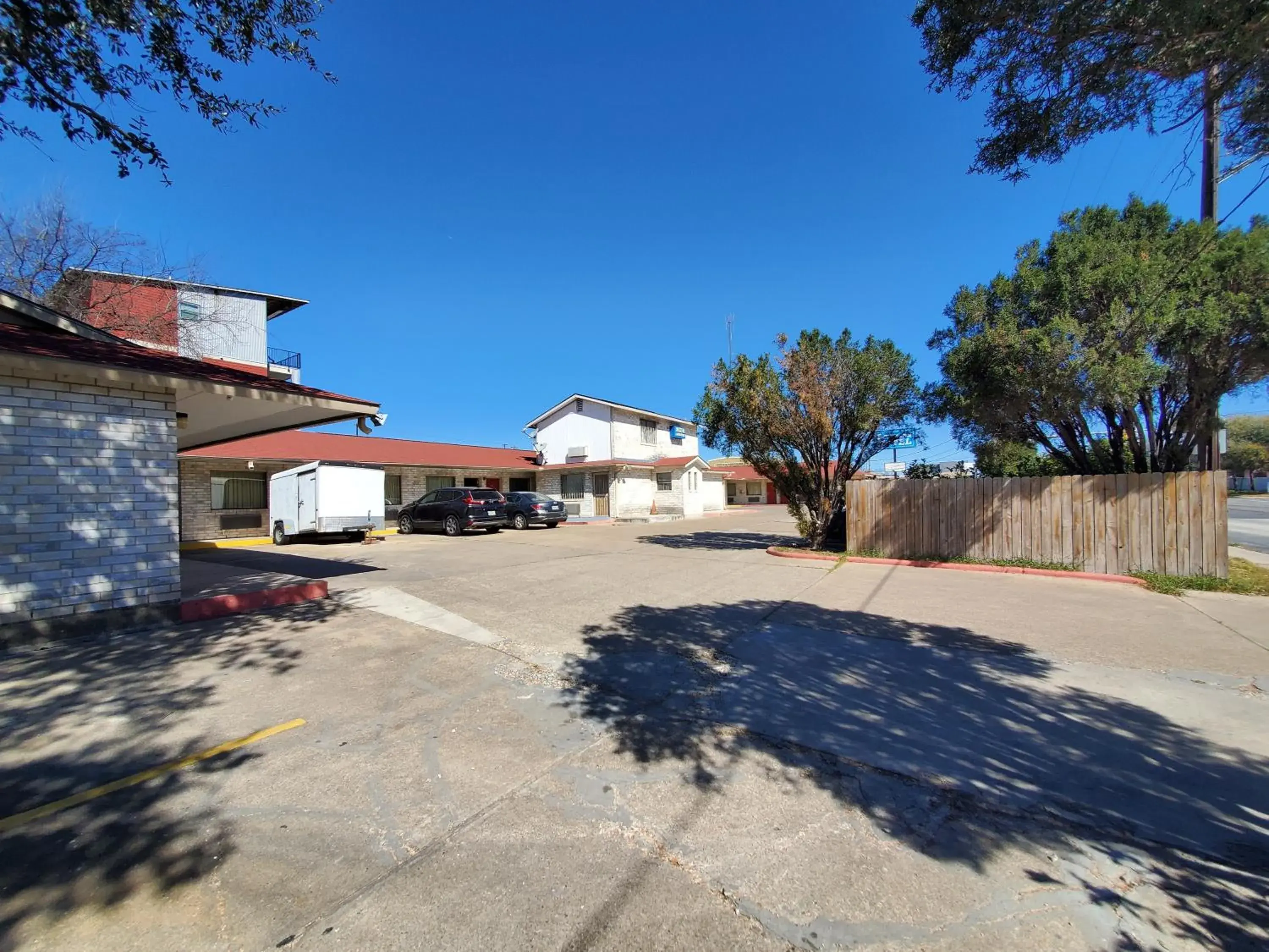 Property building in River Inn Motel Property building in River Inn Motel