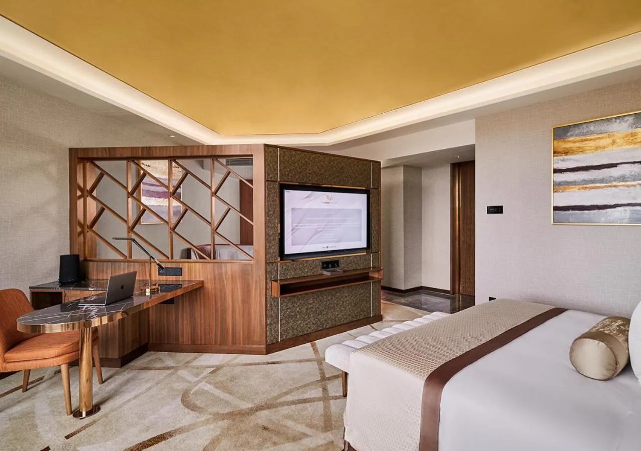 Bed in Sunway Resort Hotel