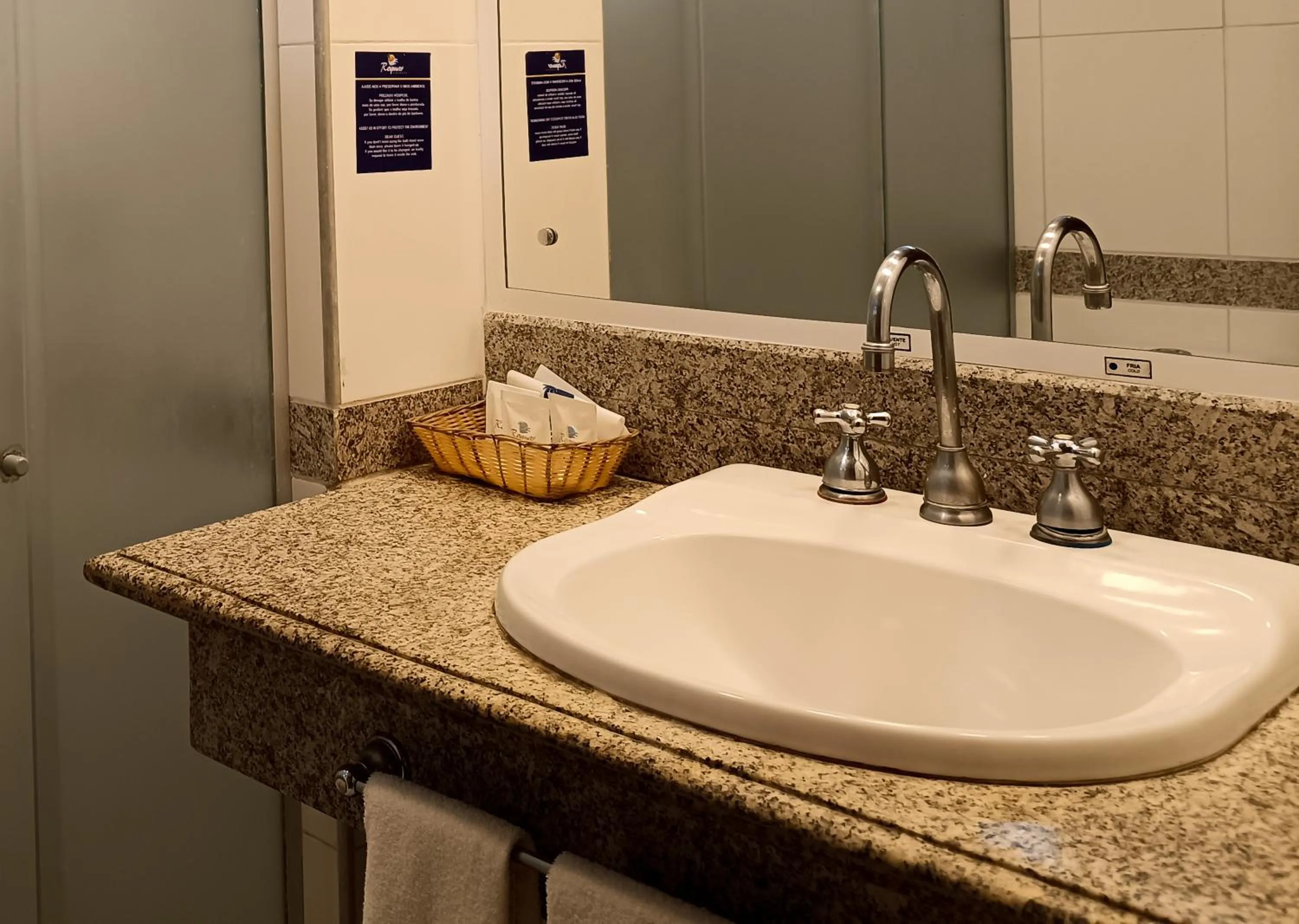 Bathroom in Reymar Hotel Maceió