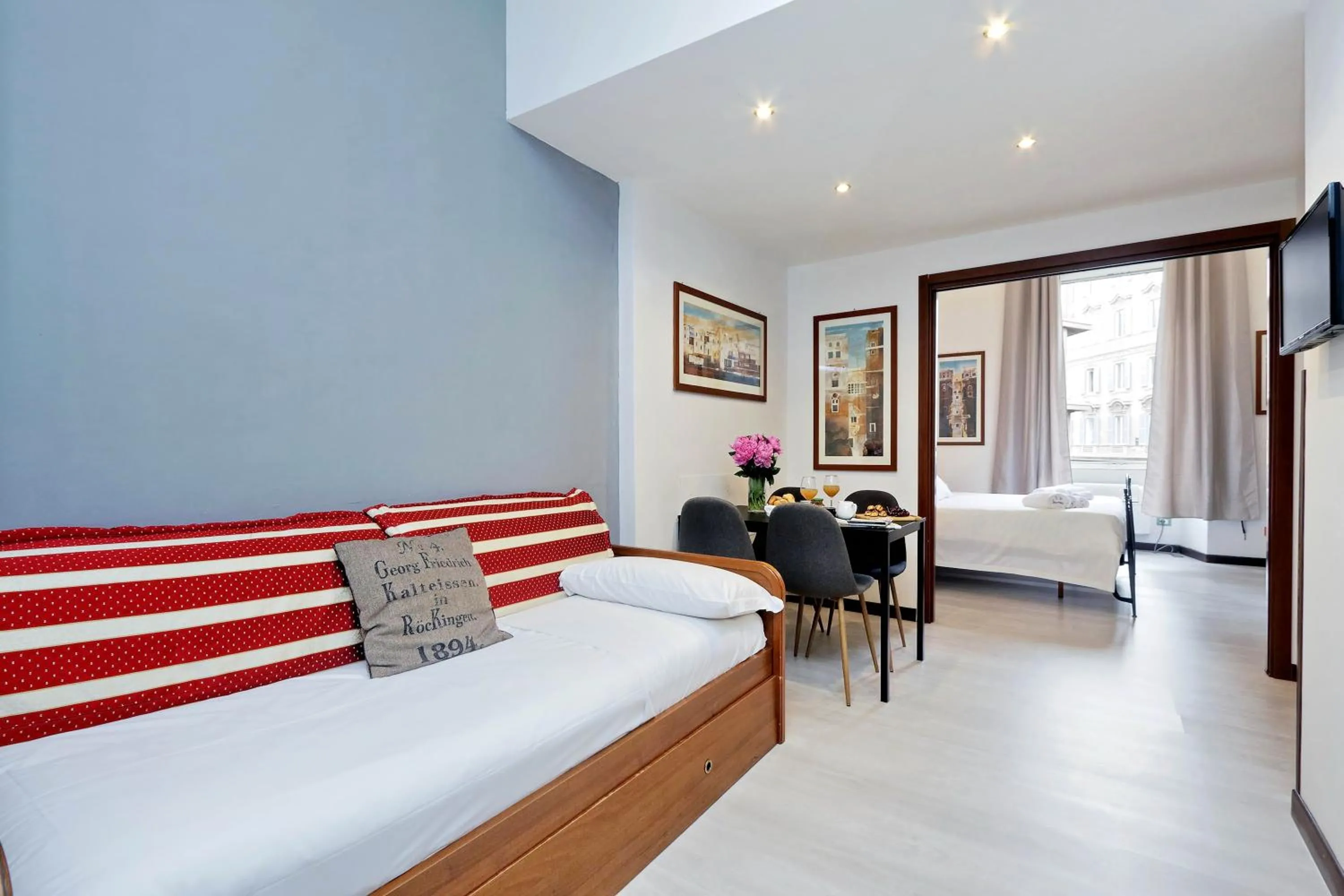 Living room, Bed in 4BNB - Cavour Square Apartment